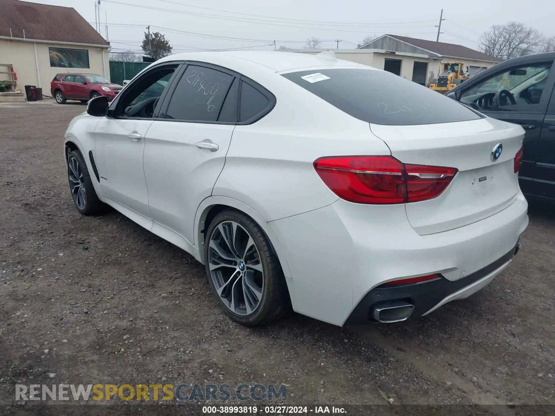 3 Photograph of a damaged car 5UXKU6C5XKLP60508 BMW X6 2019
