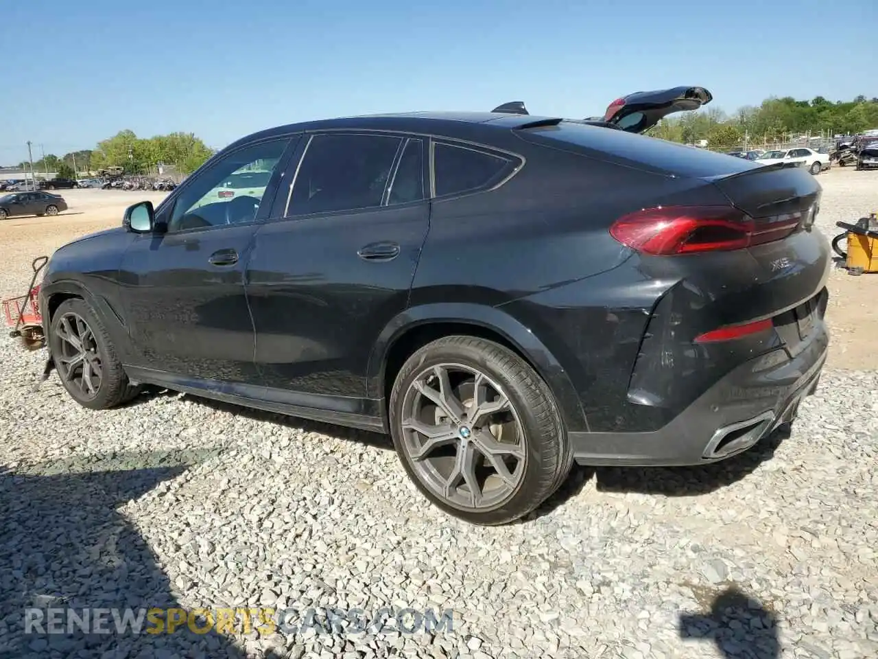 2 Photograph of a damaged car 5UXCY4C00L9C18384 BMW X6 2020