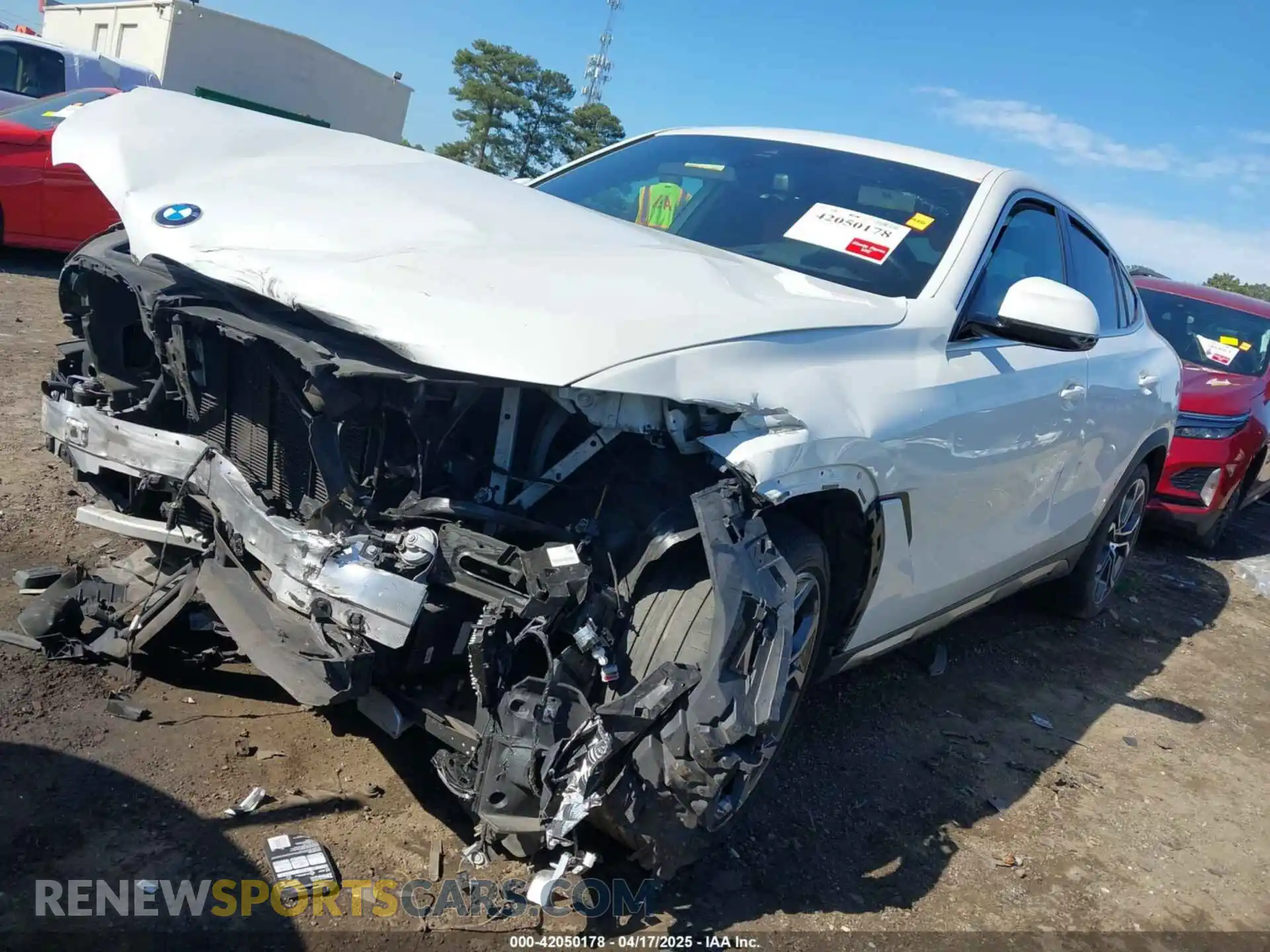 2 Photograph of a damaged car 5UXCY4C00L9D63232 BMW X6 2020