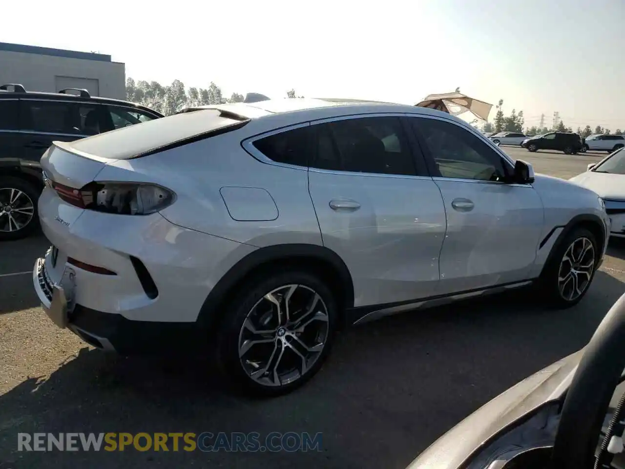 3 Photograph of a damaged car 5UXCY4C02L9C22176 BMW X6 2020