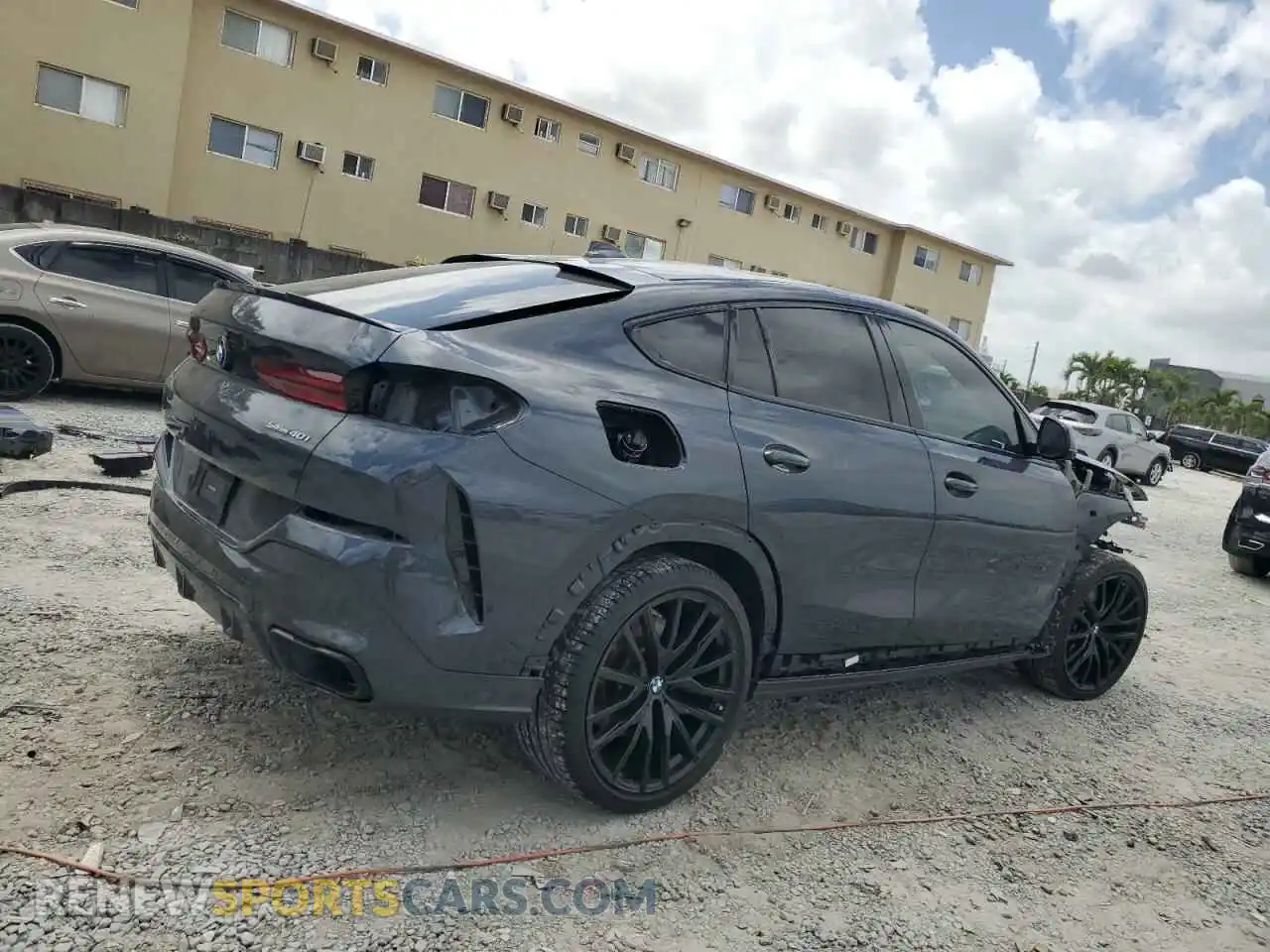 3 Photograph of a damaged car 5UXCY4C02L9C70471 BMW X6 2020