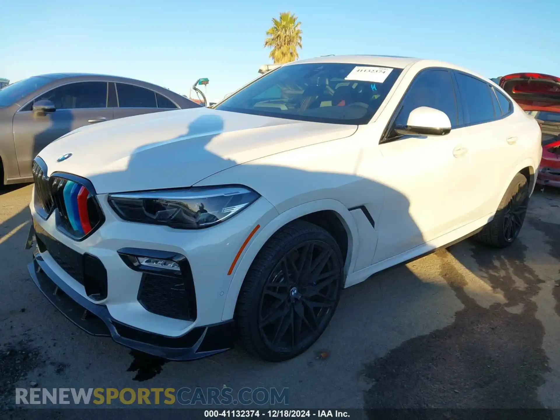 2 Photograph of a damaged car 5UXCY4C0XL9C02810 BMW X6 2020