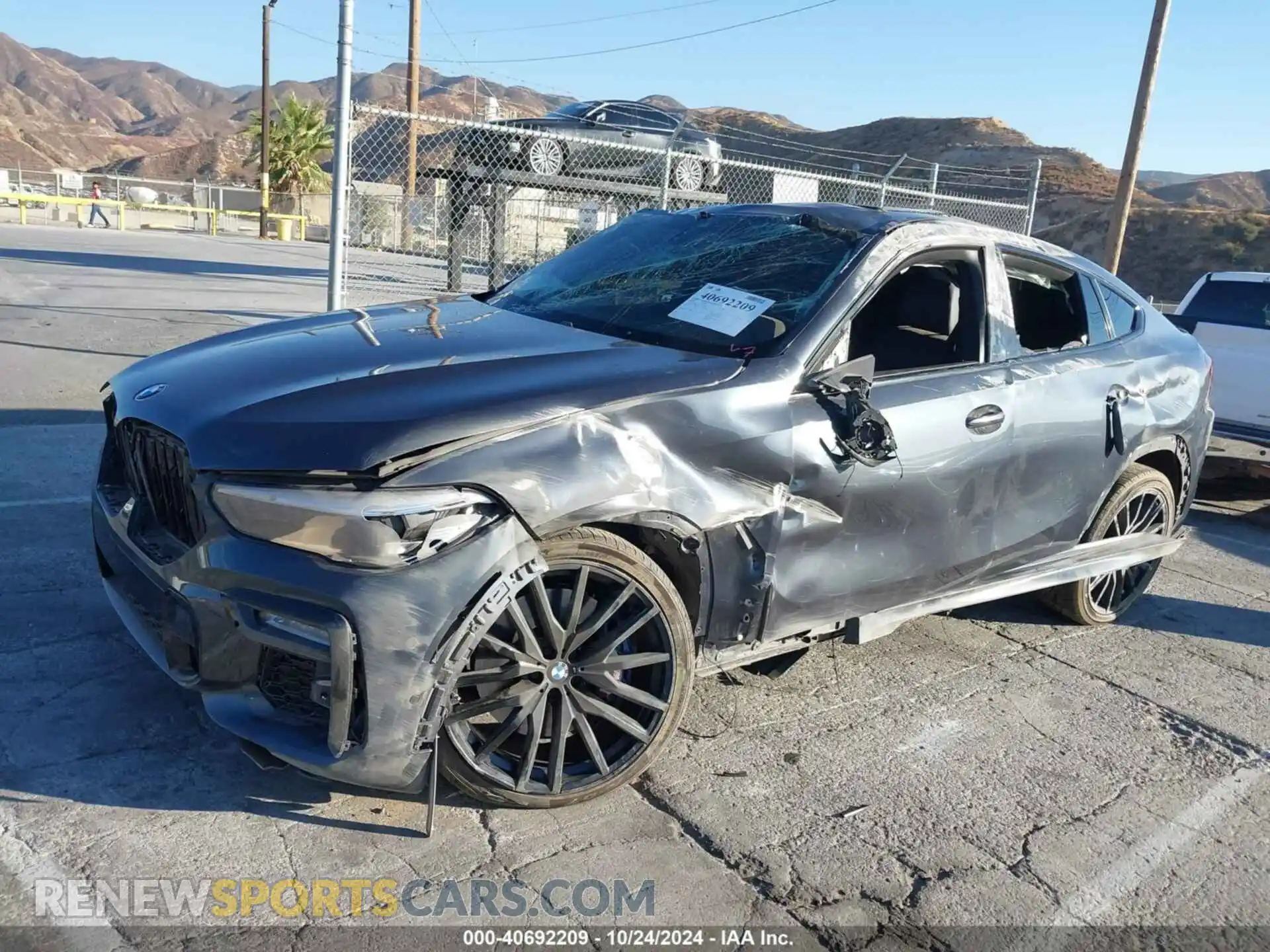 2 Photograph of a damaged car 5UXCY6C01L9C67072 BMW X6 2020