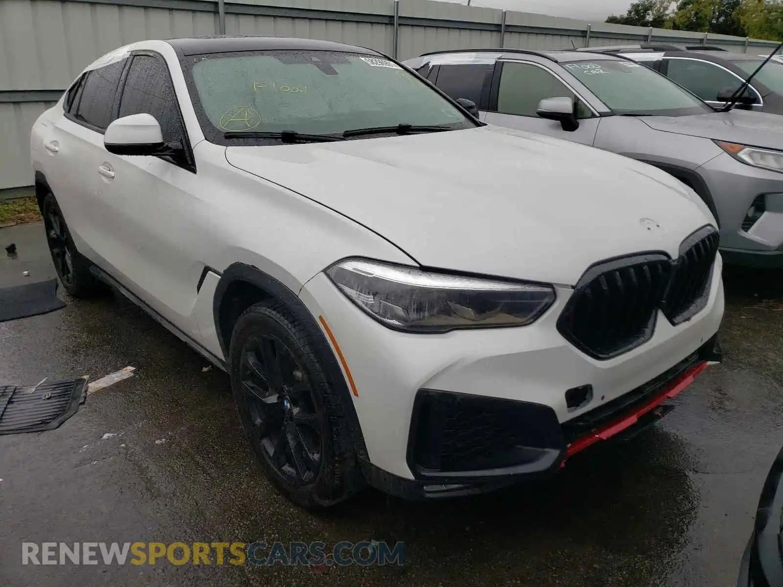 1 Photograph of a damaged car 5UXCY6C06L9C03352 BMW X6 2020
