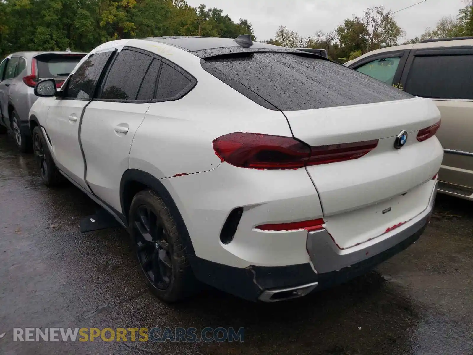 3 Photograph of a damaged car 5UXCY6C06L9C03352 BMW X6 2020