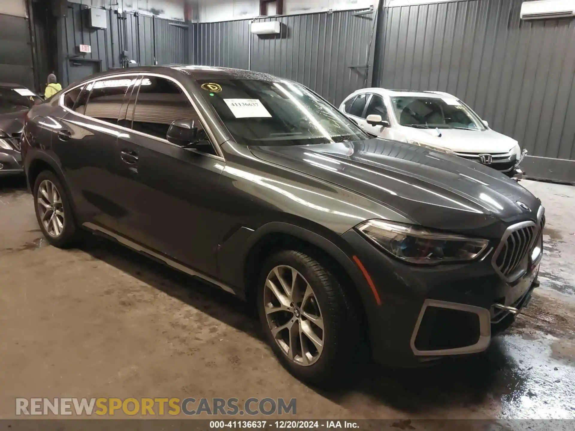 1 Photograph of a damaged car 5UXCY6C09L9D31102 BMW X6 2020