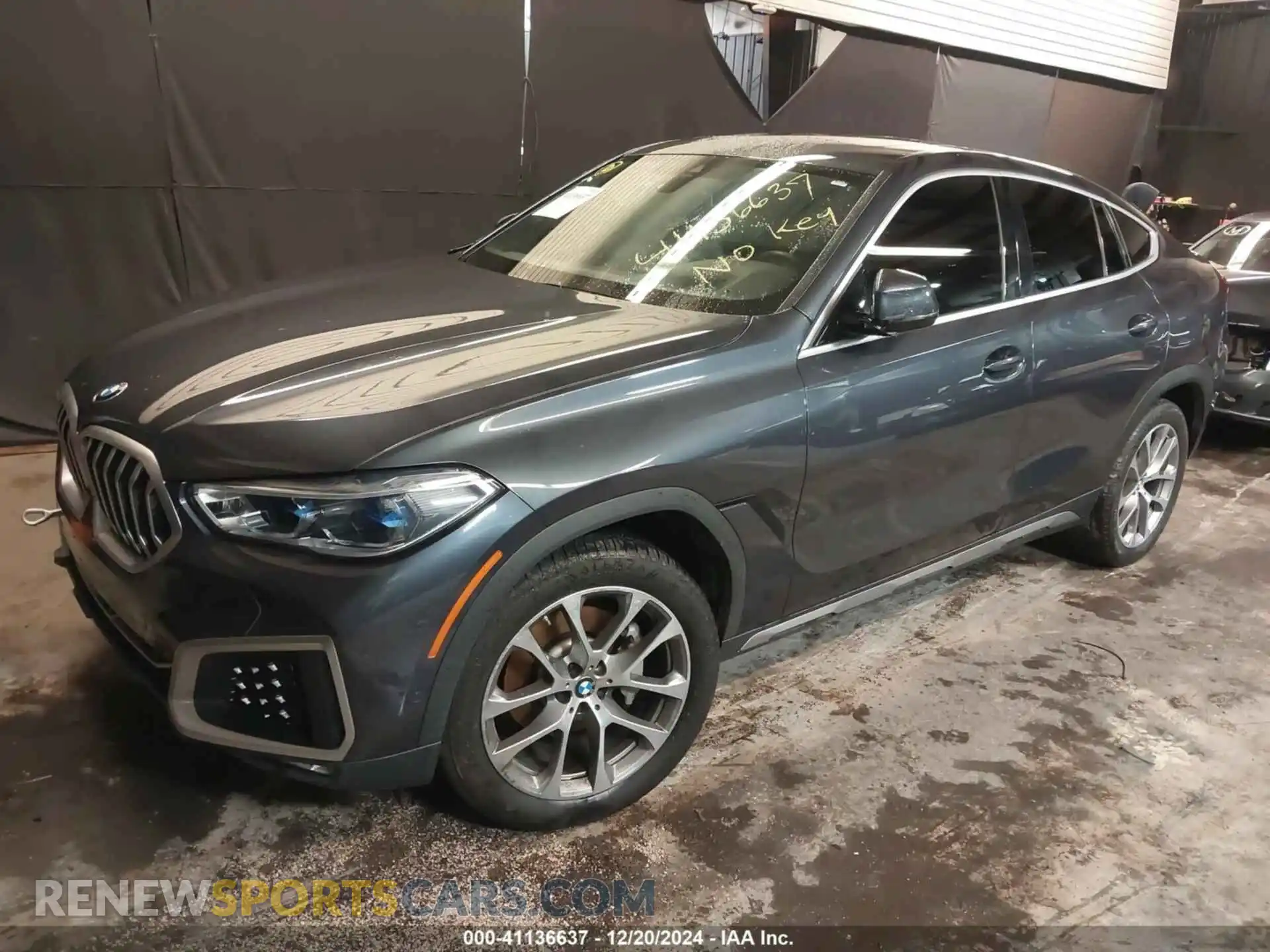 2 Photograph of a damaged car 5UXCY6C09L9D31102 BMW X6 2020