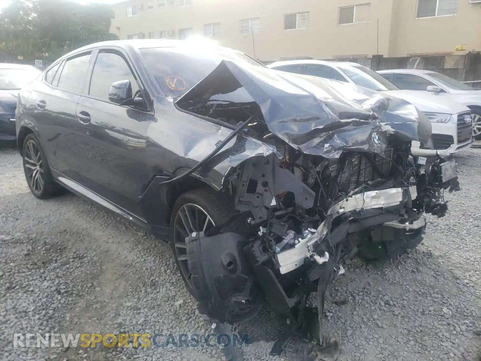 1 Photograph of a damaged car 5UXCY8C01L9D05055 BMW X6 2020