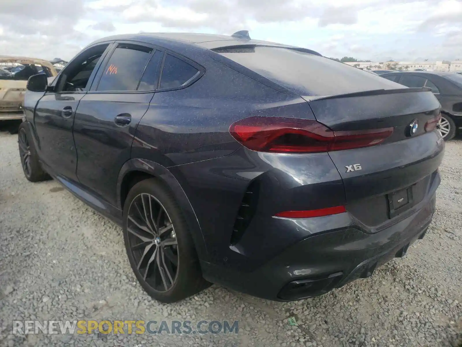 3 Photograph of a damaged car 5UXCY8C01L9D05055 BMW X6 2020