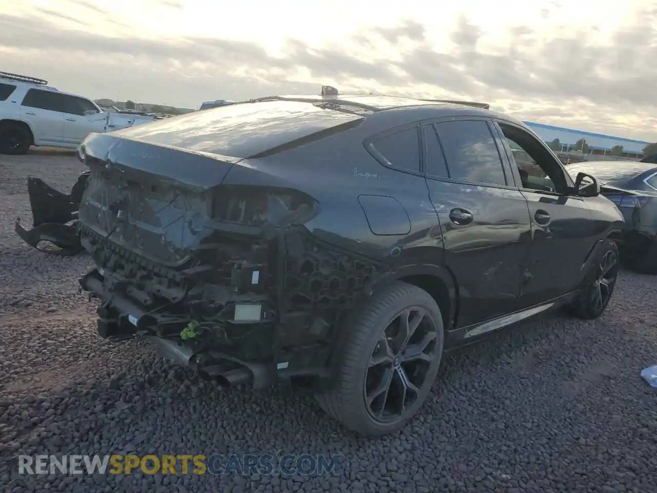 3 fotografías del automóvil dañado 5UXCY8C05L9C70407 BMW X6 2020
