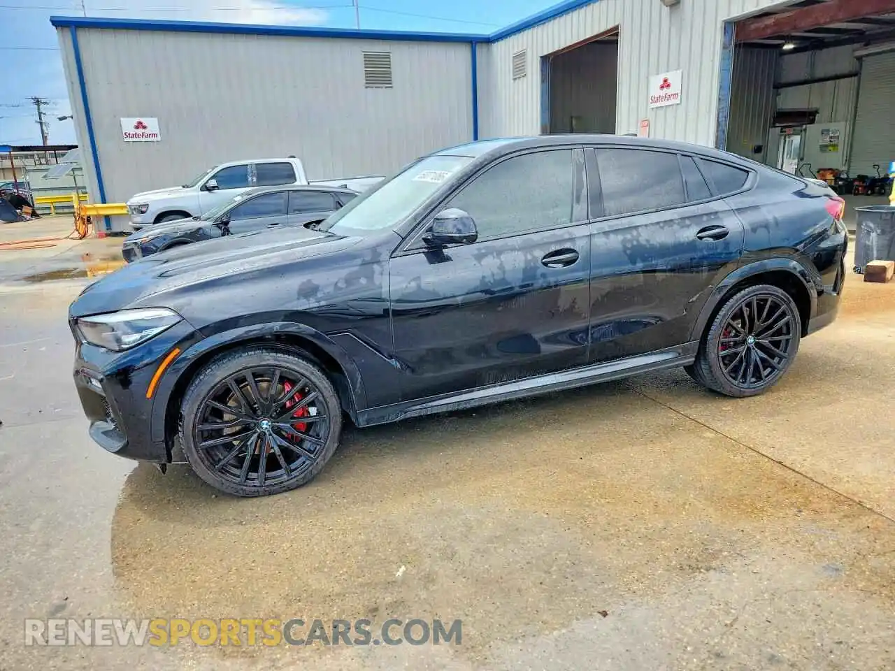 1 Фотография поврежденного автомобиля 5UXCY4C06M9D94938 BMW X6 2021