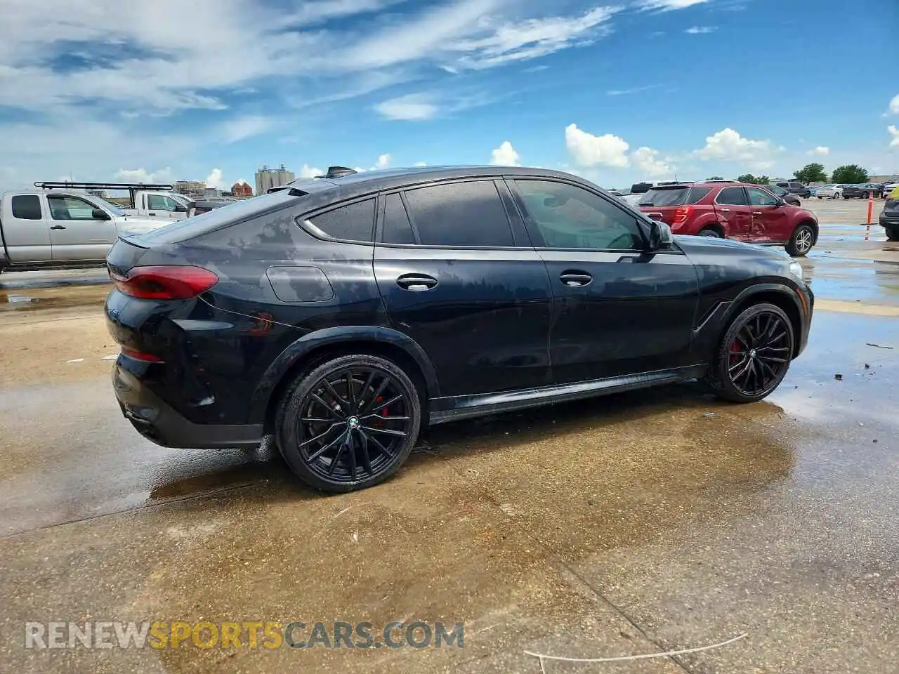 3 Фотография поврежденного автомобиля 5UXCY4C06M9D94938 BMW X6 2021