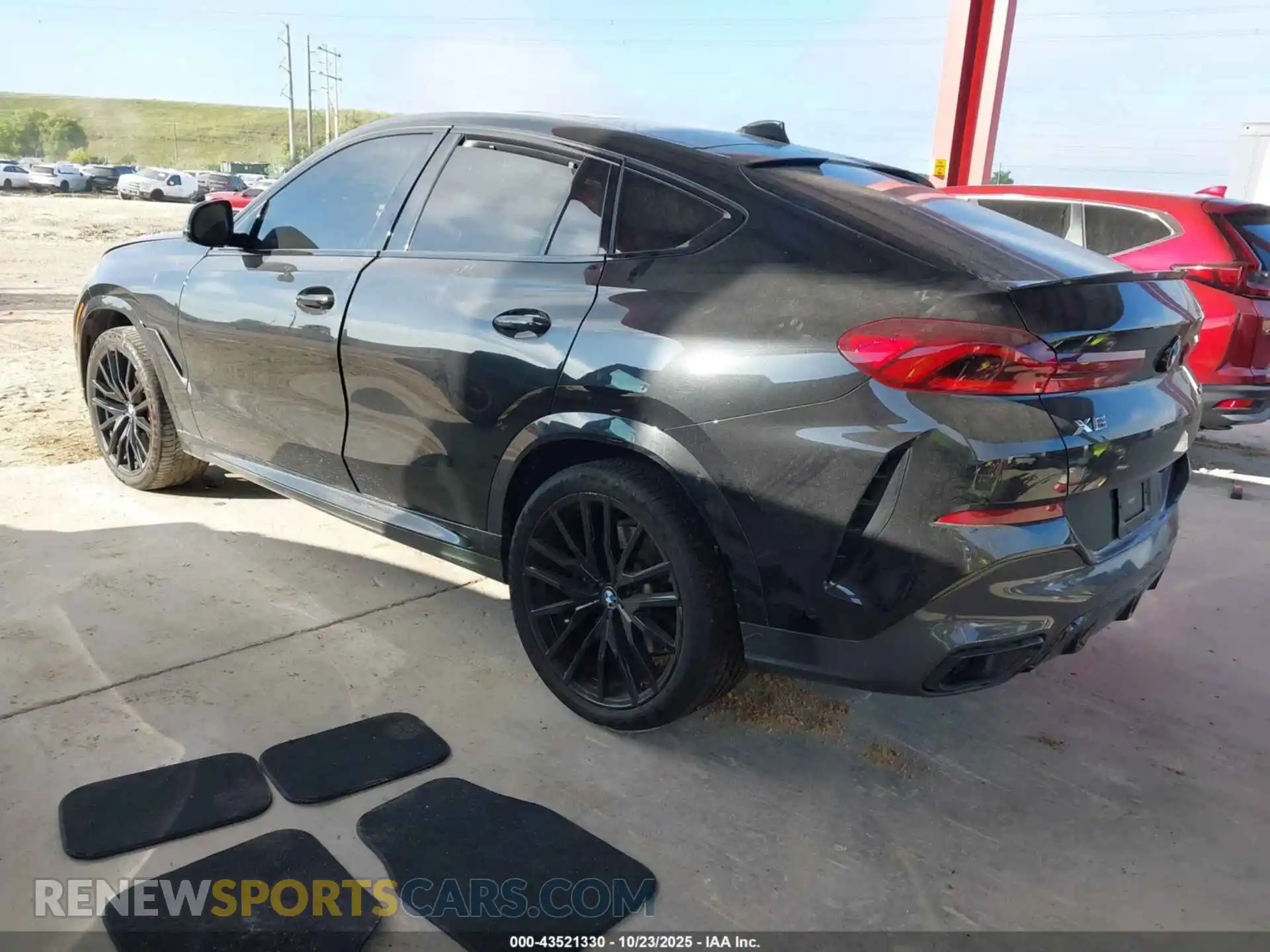 3 Photograph of a damaged car 5UXCY4C08M9H29469 BMW X6 2021