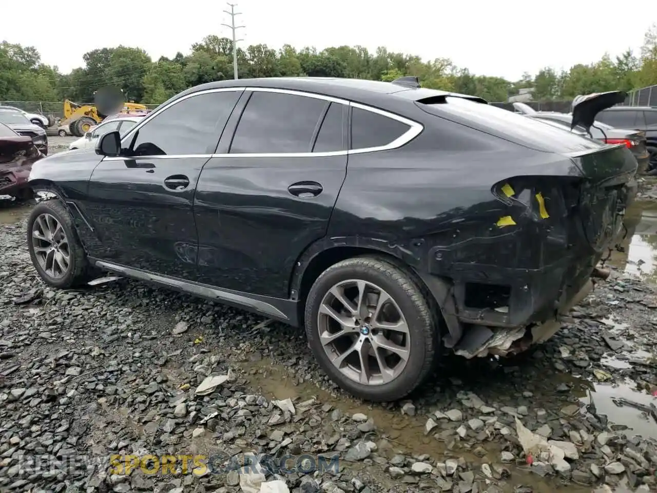 2 Photograph of a damaged car 5UXCY6C00M9G89187 BMW X6 2021
