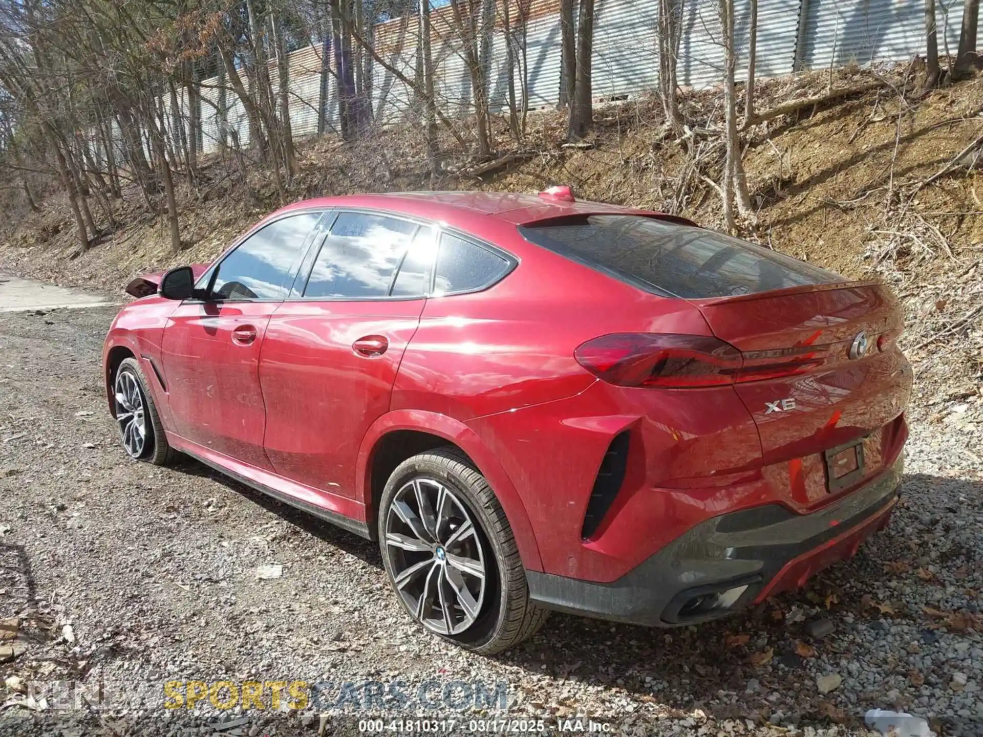 3 Photograph of a damaged car 5UXCY6C01M9F72797 BMW X6 2021