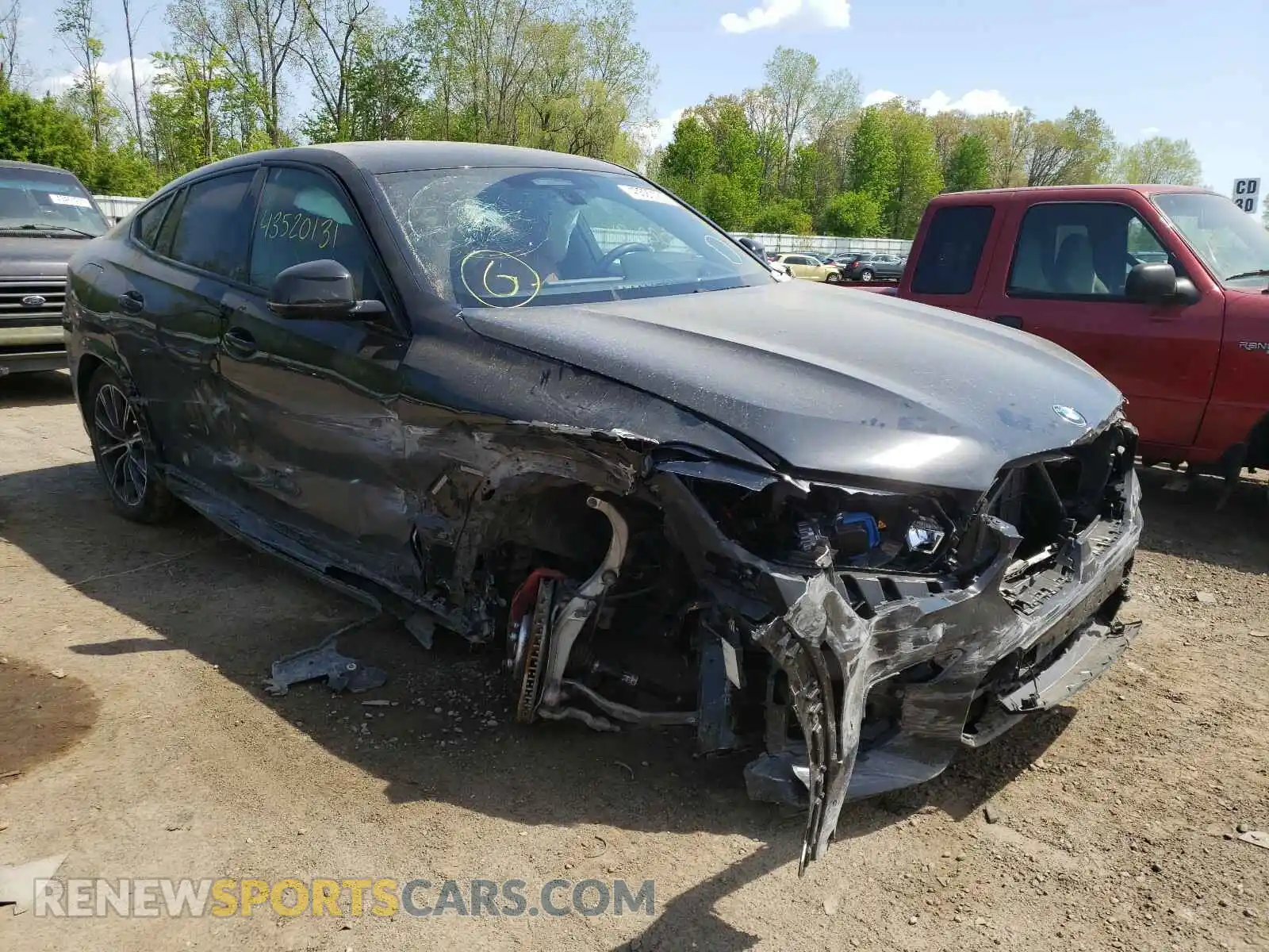 1 Photograph of a damaged car 5UXCY6C03M9F28154 BMW X6 2021
