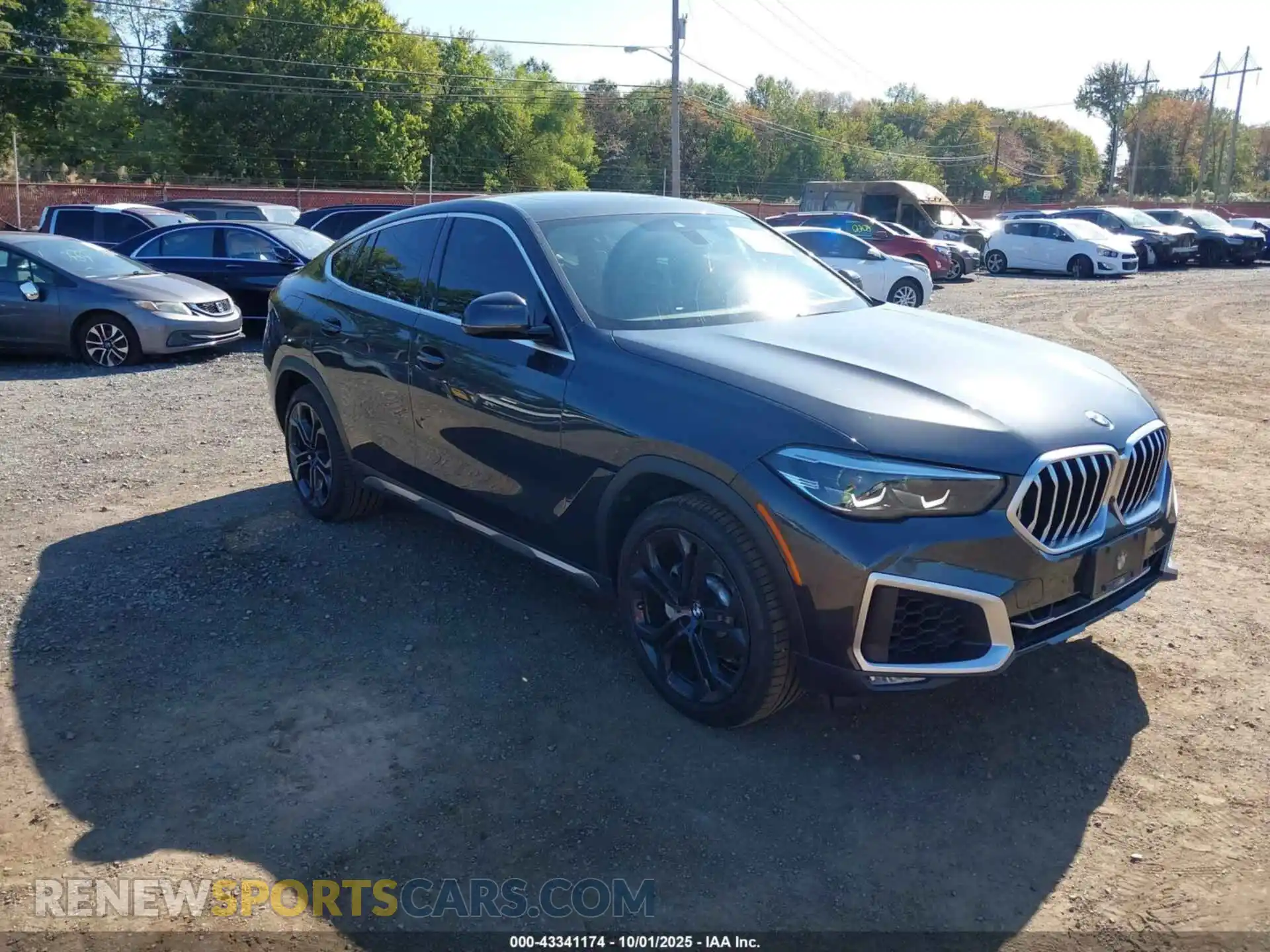 1 Photograph of a damaged car 5UXCY6C05M9G43855 BMW X6 2021