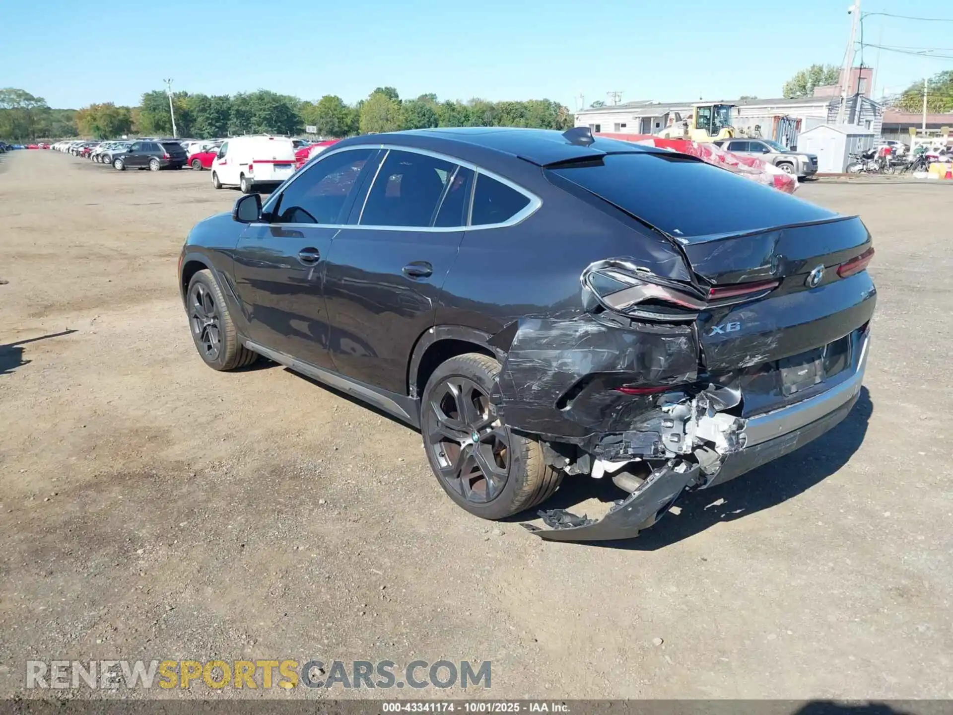 3 Photograph of a damaged car 5UXCY6C05M9G43855 BMW X6 2021