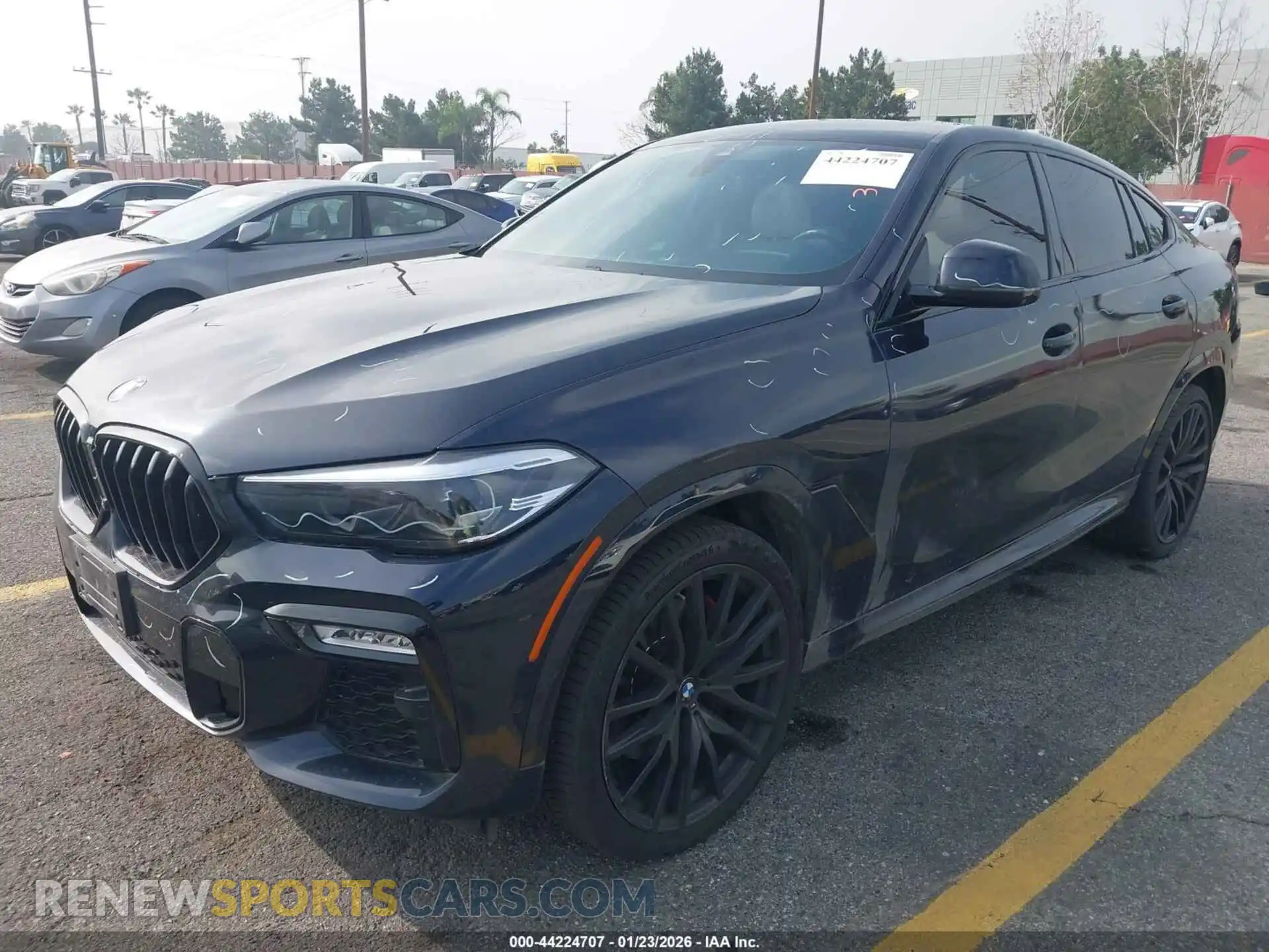 2 Photograph of a damaged car 5UXCY6C06M9G17166 BMW X6 2021