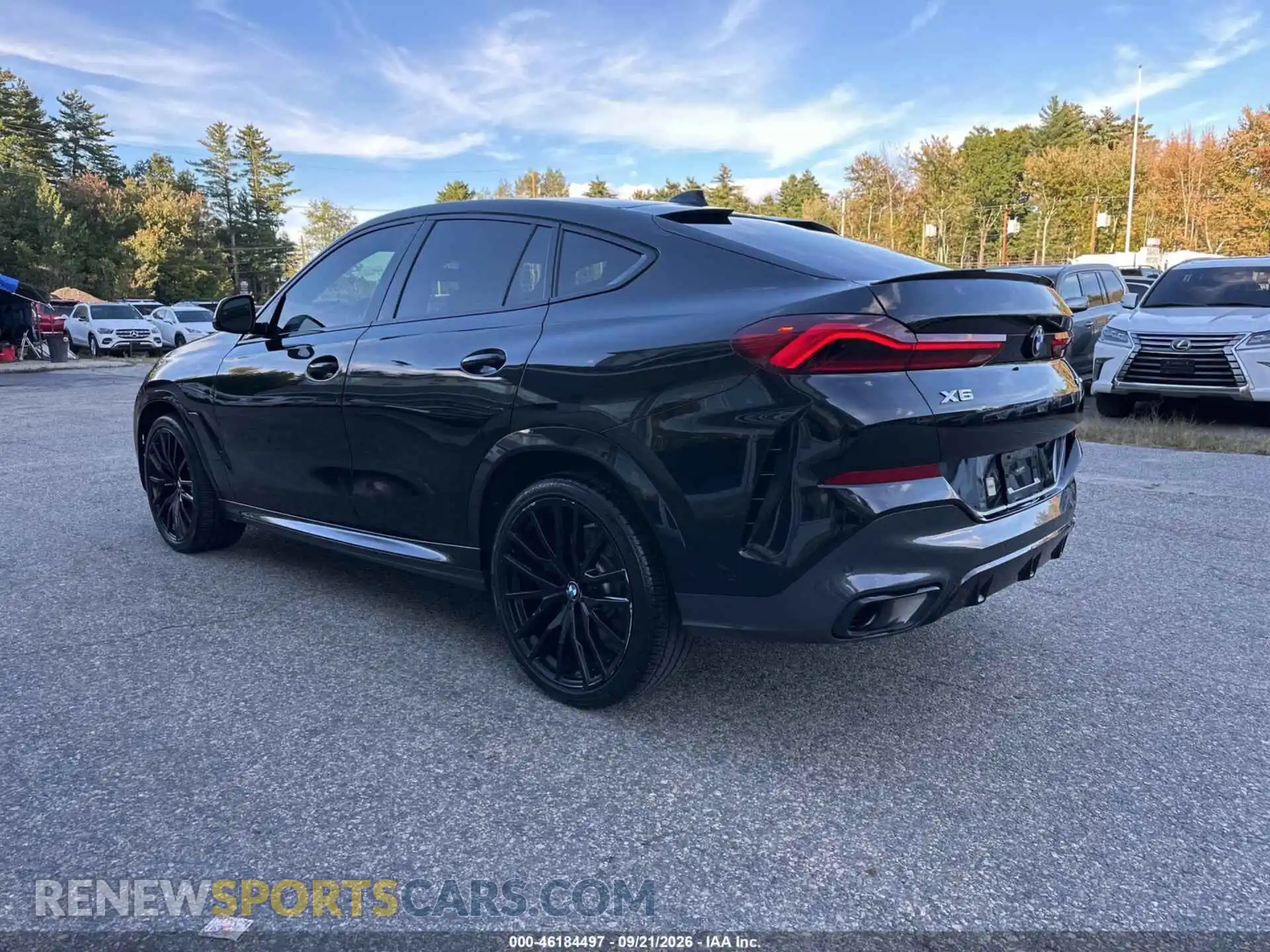 3 Photograph of a damaged car 5UXCY6C07M9D81286 BMW X6 2021