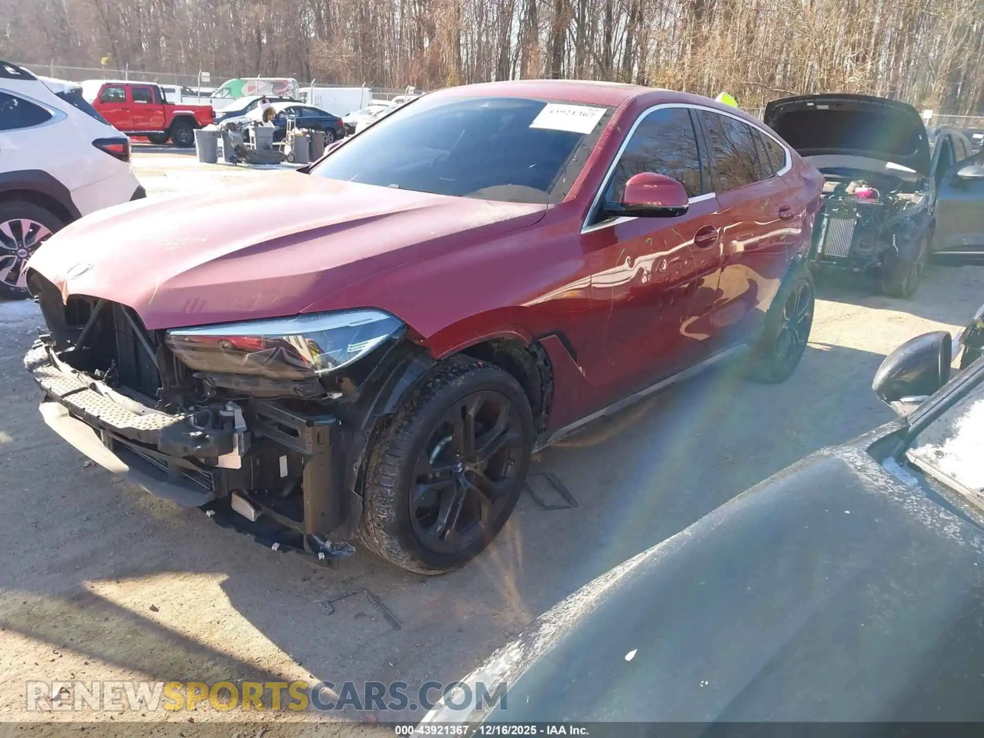 2 Photograph of a damaged car 5UXCY6C07M9E34441 BMW X6 2021