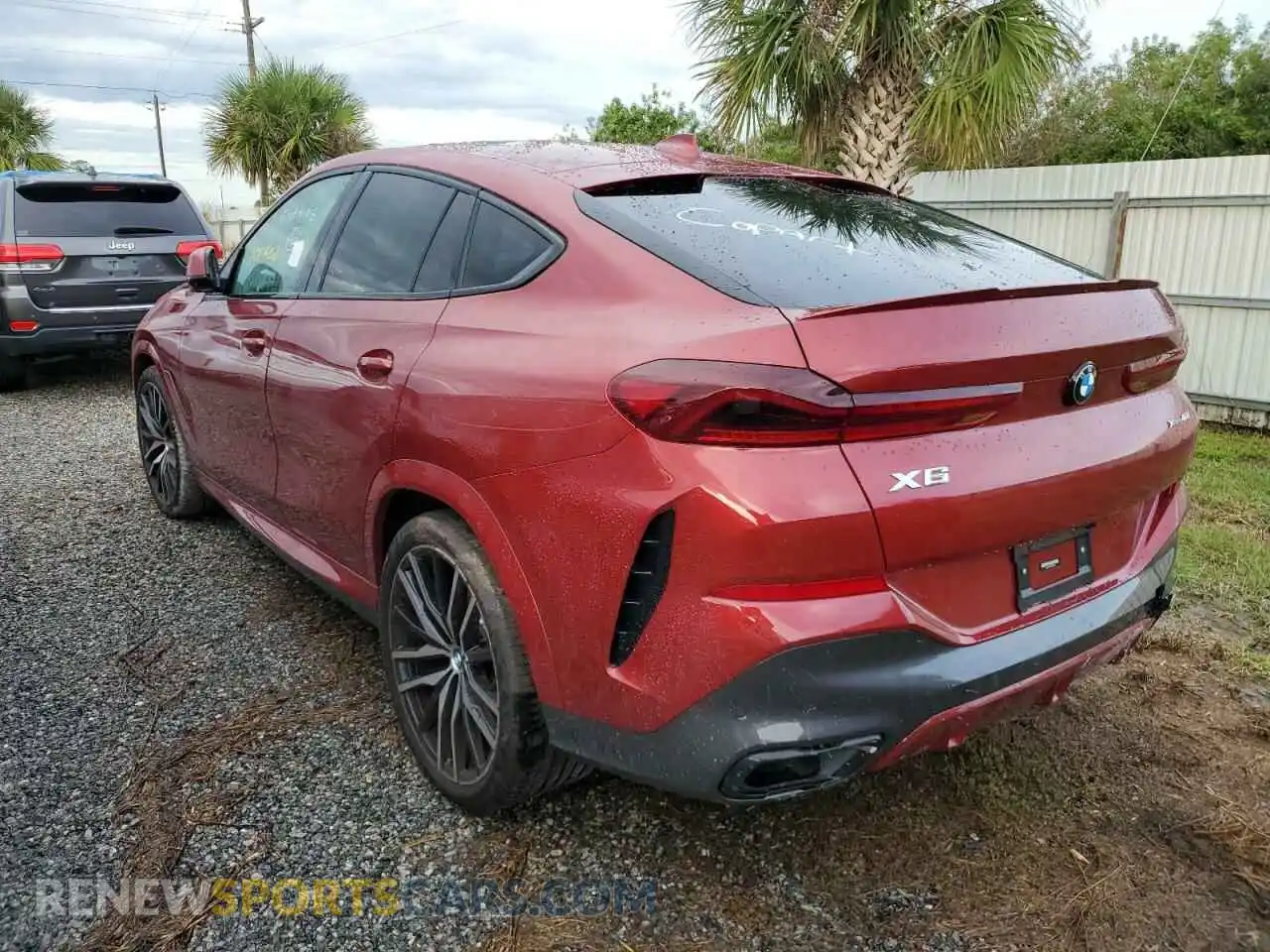 3 Photograph of a damaged car 5UXCY6C07M9G33568 BMW X6 2021