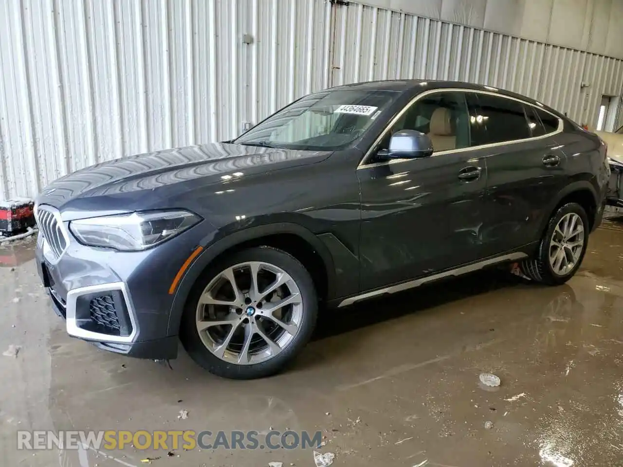 1 Photograph of a damaged car 5UXCY6C07M9G36292 BMW X6 2021