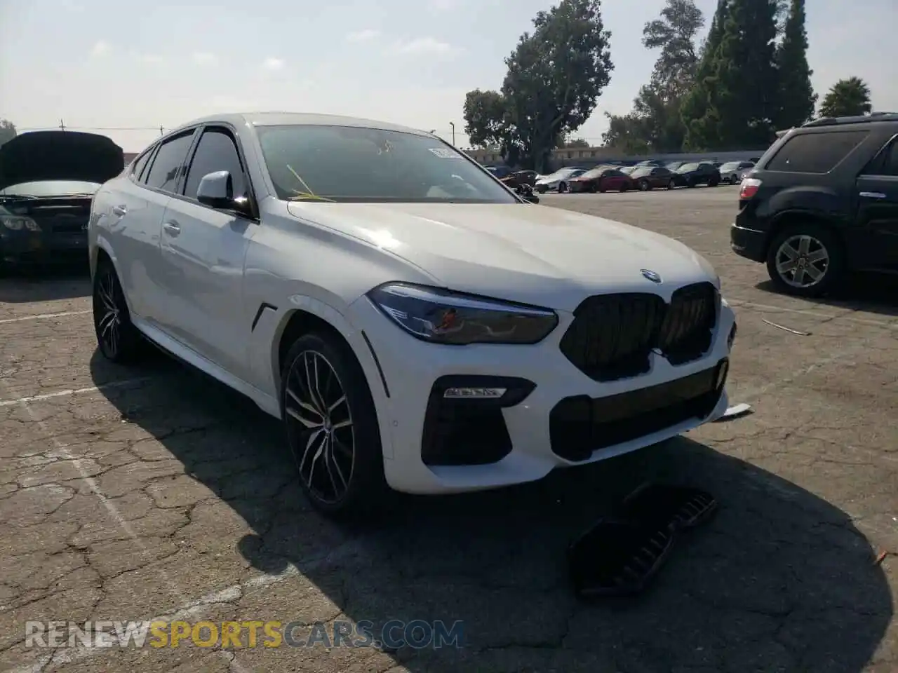 1 Photograph of a damaged car 5UXCY6C09M9G96736 BMW X6 2021