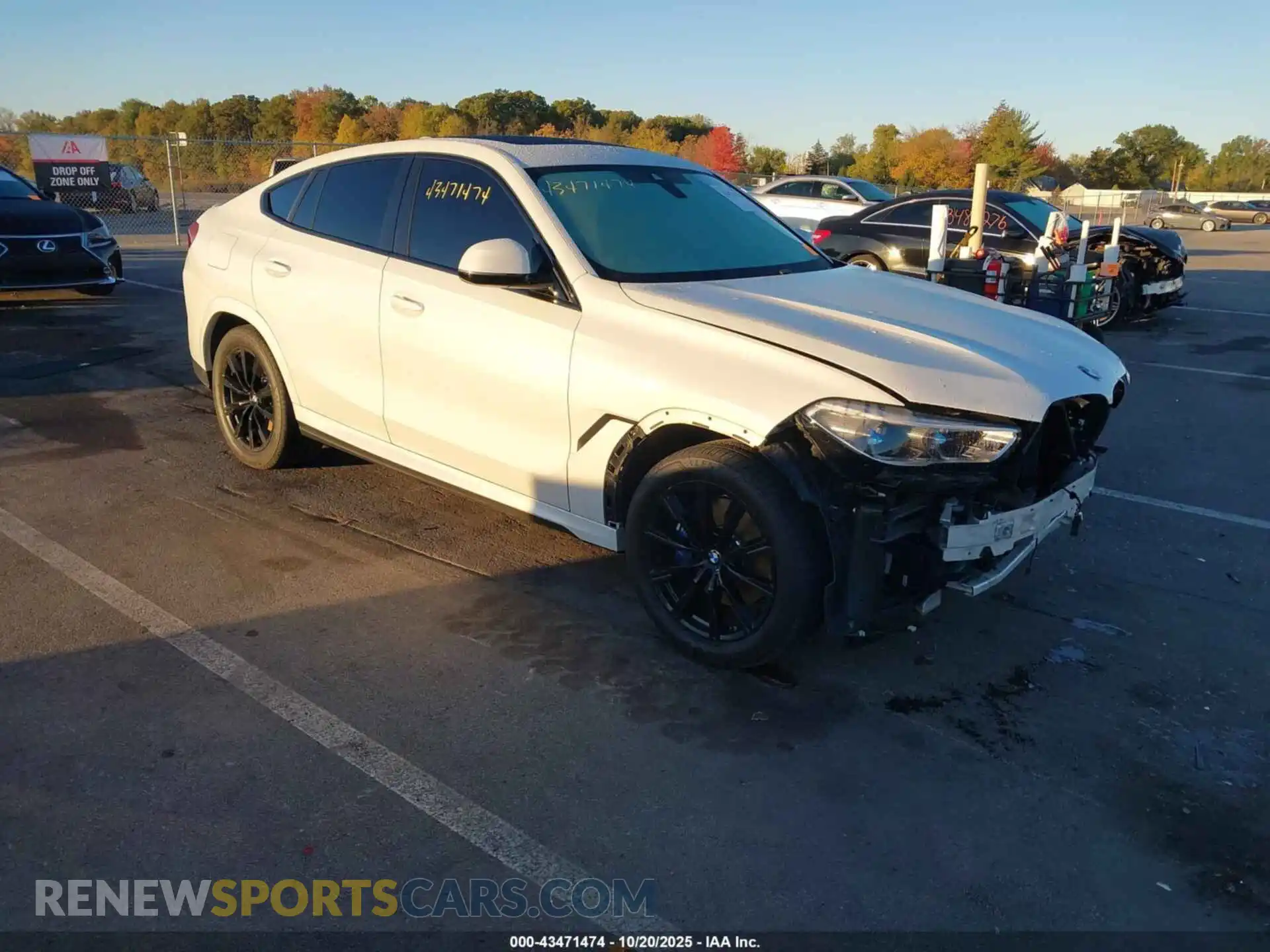 1 Photograph of a damaged car 5UXCY6C09M9H71208 BMW X6 2021