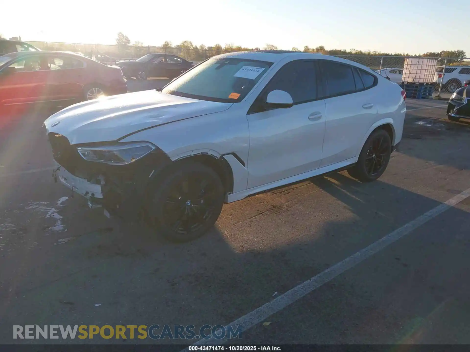 2 Photograph of a damaged car 5UXCY6C09M9H71208 BMW X6 2021