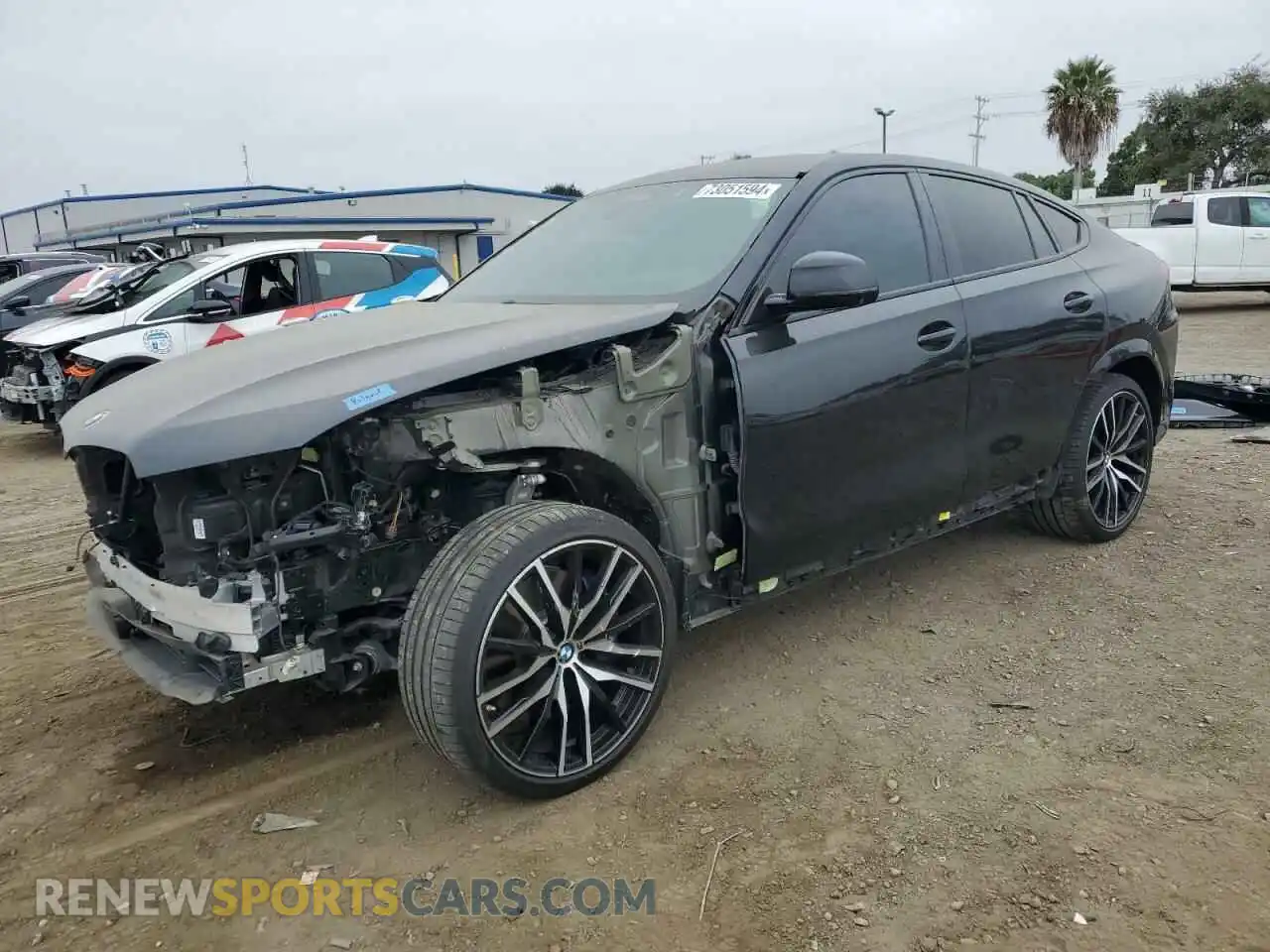 1 Photograph of a damaged car 5UXCY8C00M9E98039 BMW X6 2021
