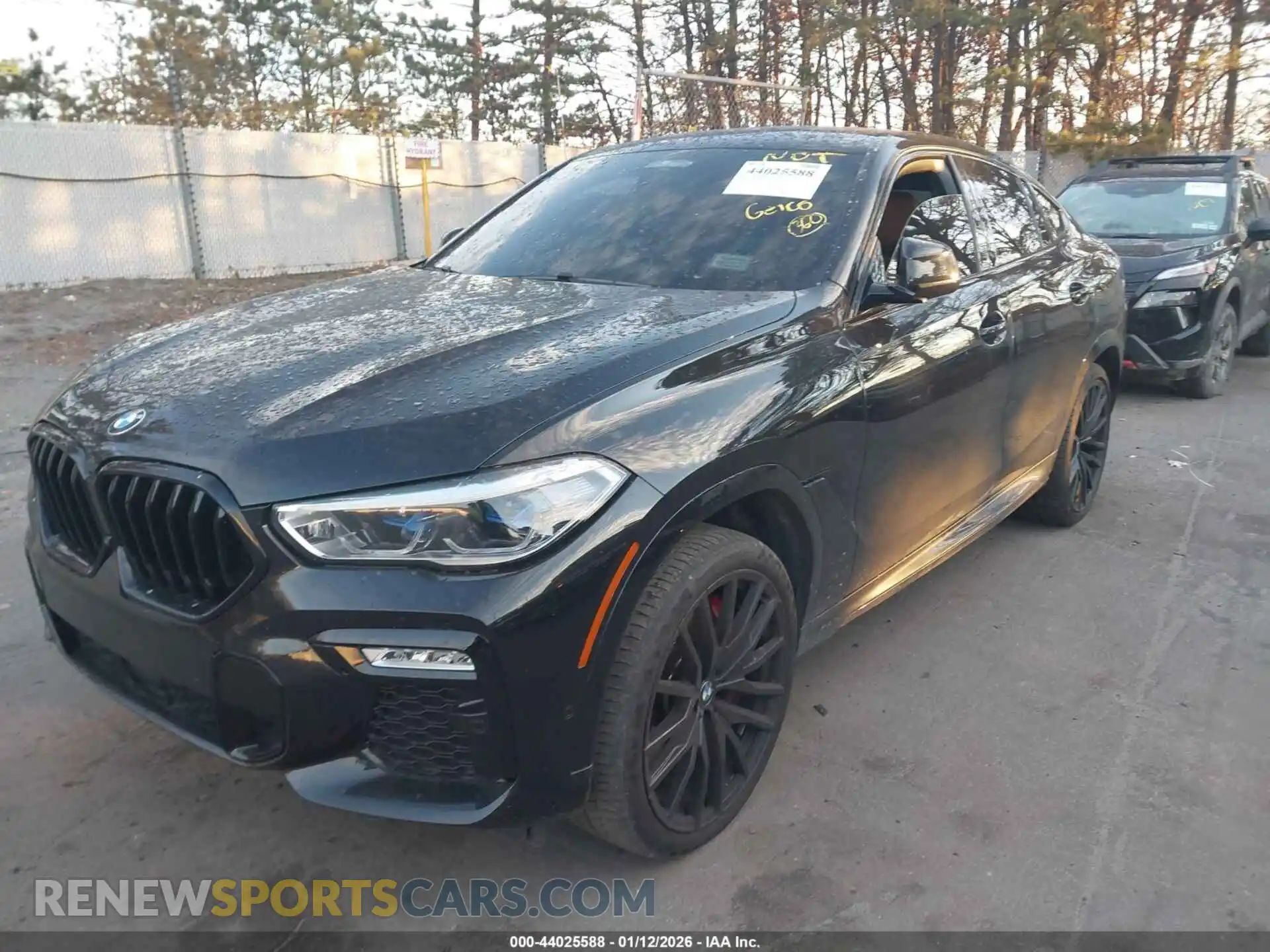 2 Photograph of a damaged car 5UXCY8C03M9F12449 BMW X6 2021