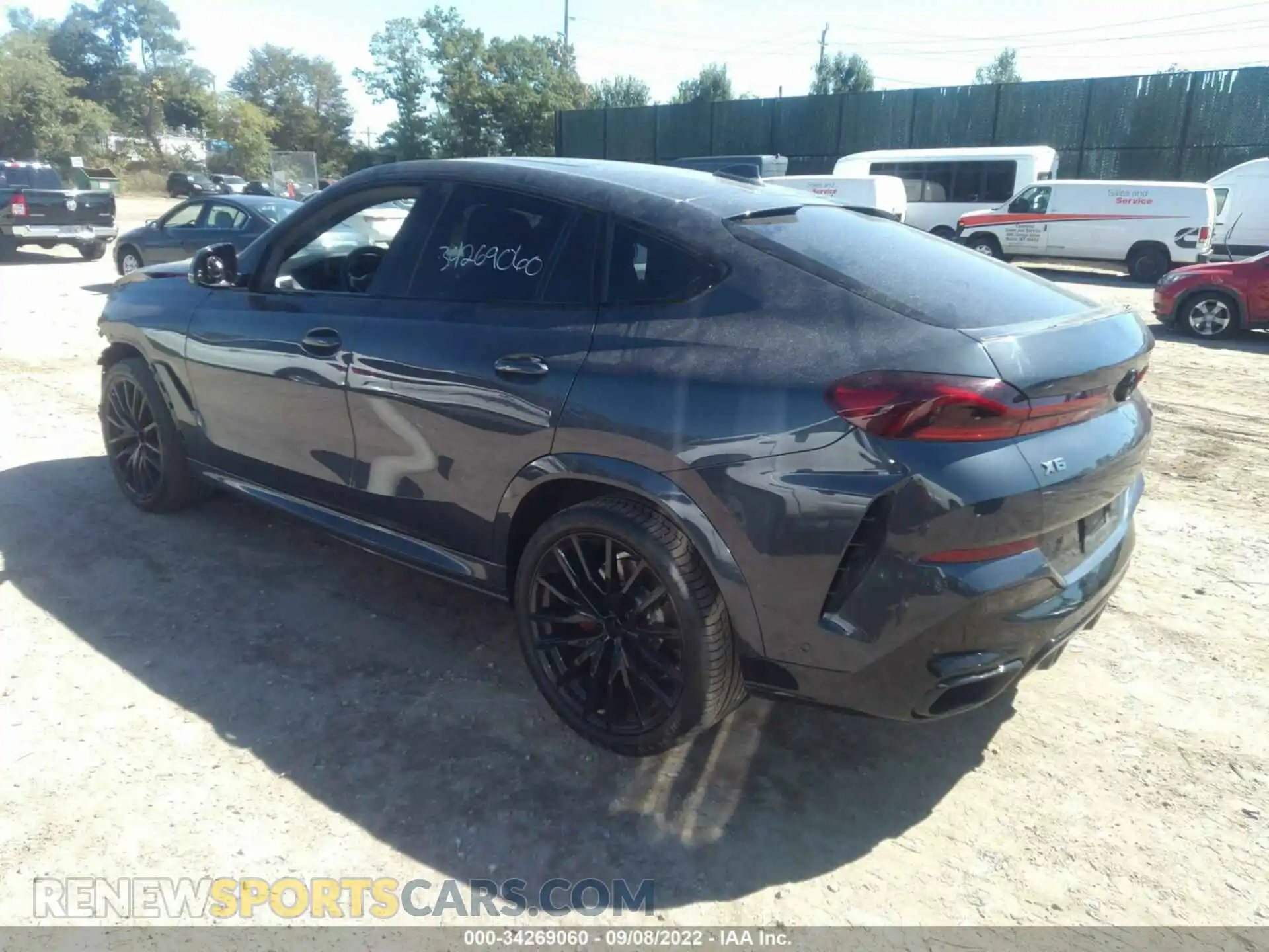 3 Photograph of a damaged car 5UXCY8C04M9E38734 BMW X6 2021