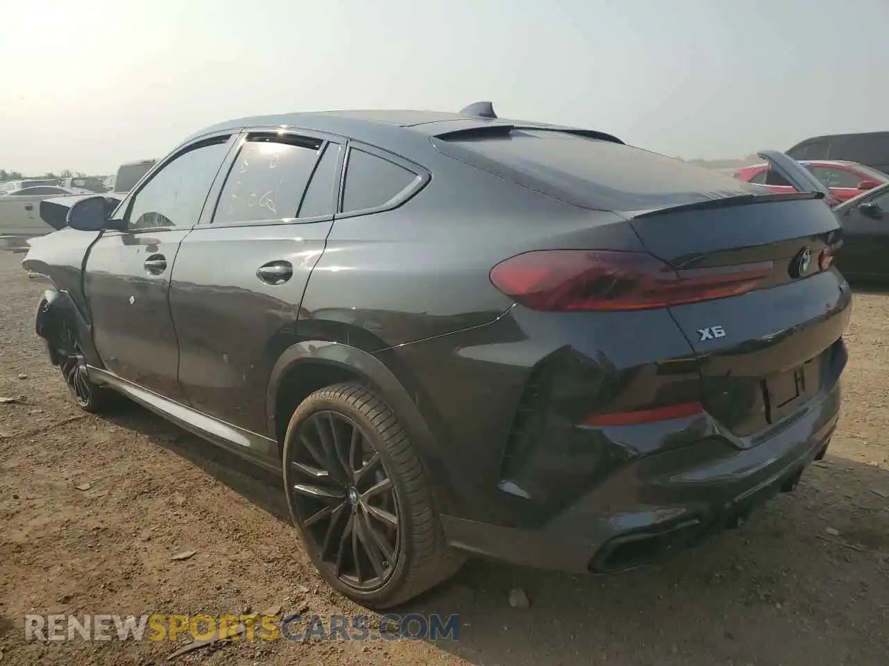 2 Photograph of a damaged car 5UXCY8C05M9H31042 BMW X6 2021