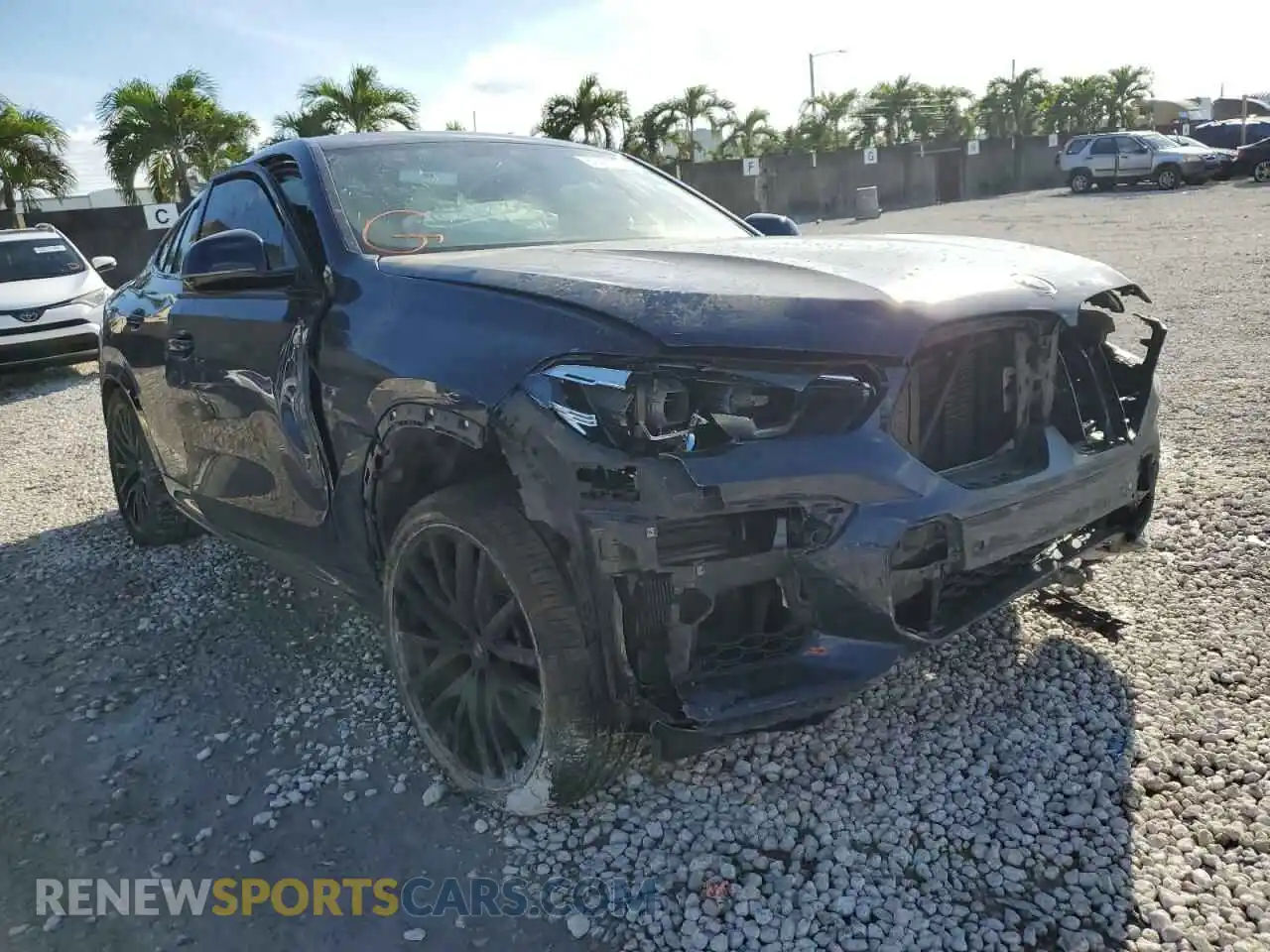 1 Photograph of a damaged car 5UXCY8C09M9E66884 BMW X6 2021