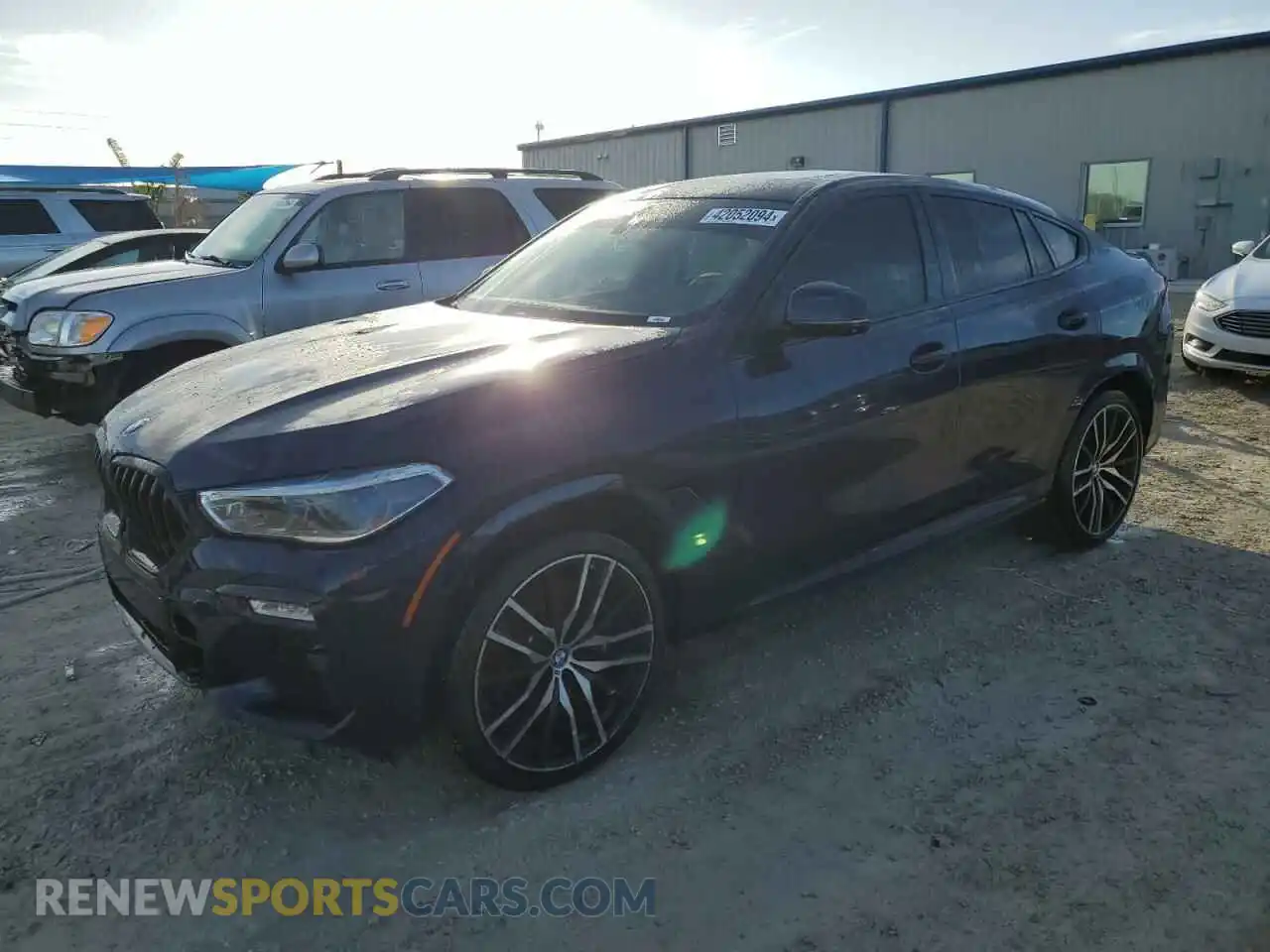 1 Photograph of a damaged car 5UXCY8C09M9G45121 BMW X6 2021