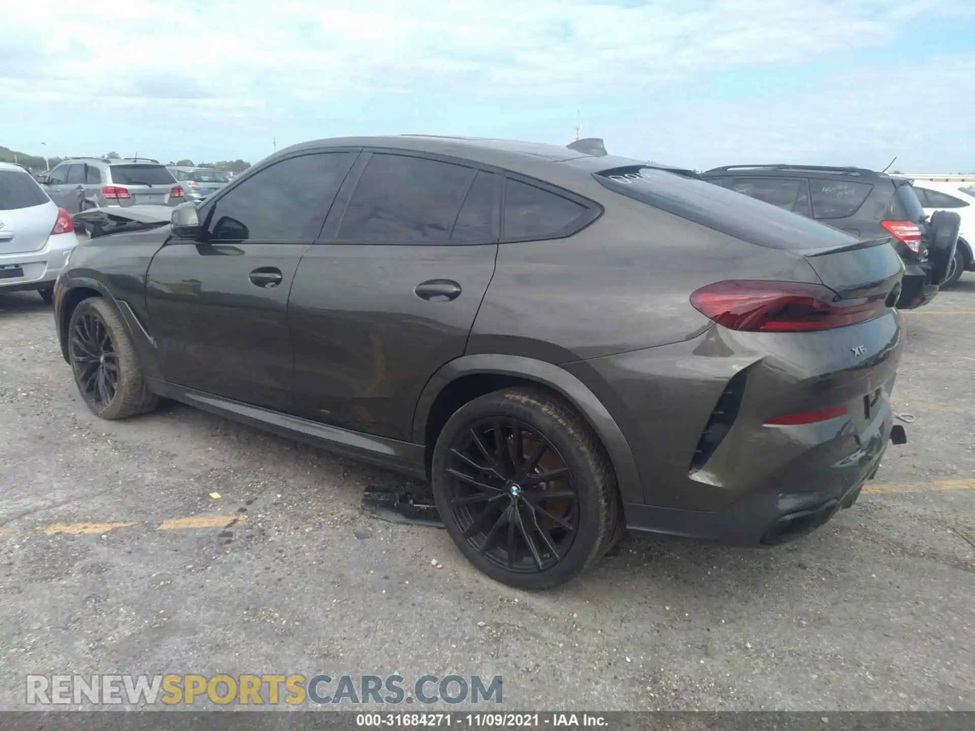 3 Photograph of a damaged car 5UXCY8C0XM9E00991 BMW X6 2021