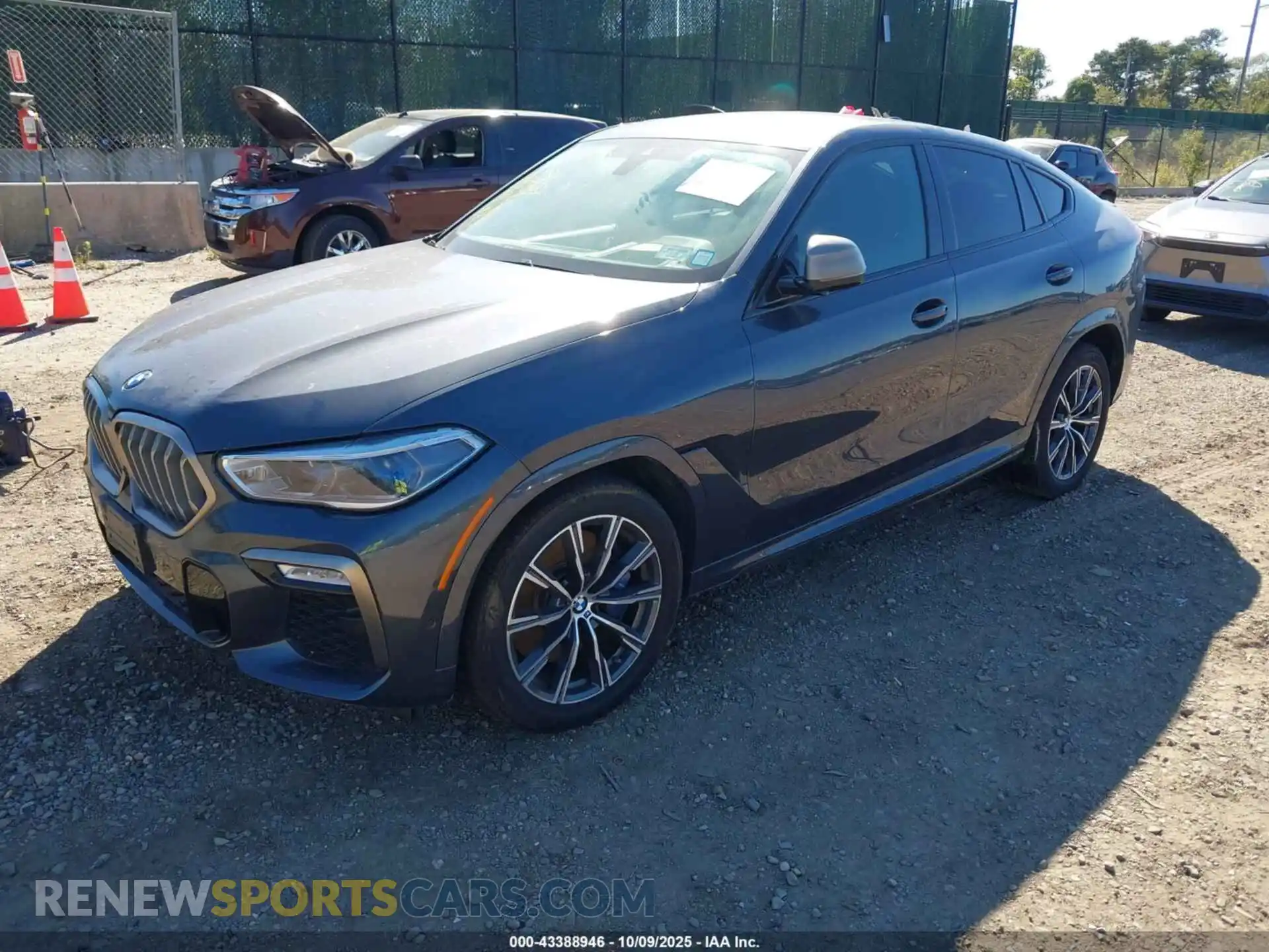 2 Photograph of a damaged car 5UXCY8C0XM9E47034 BMW X6 2021