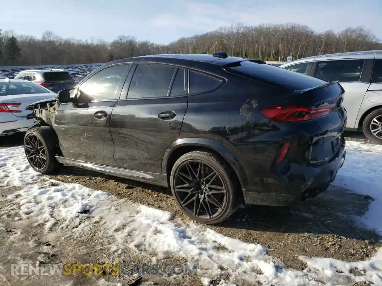 2 Photograph of a damaged car 5YMCY0C05M9F58827 BMW X6 2021