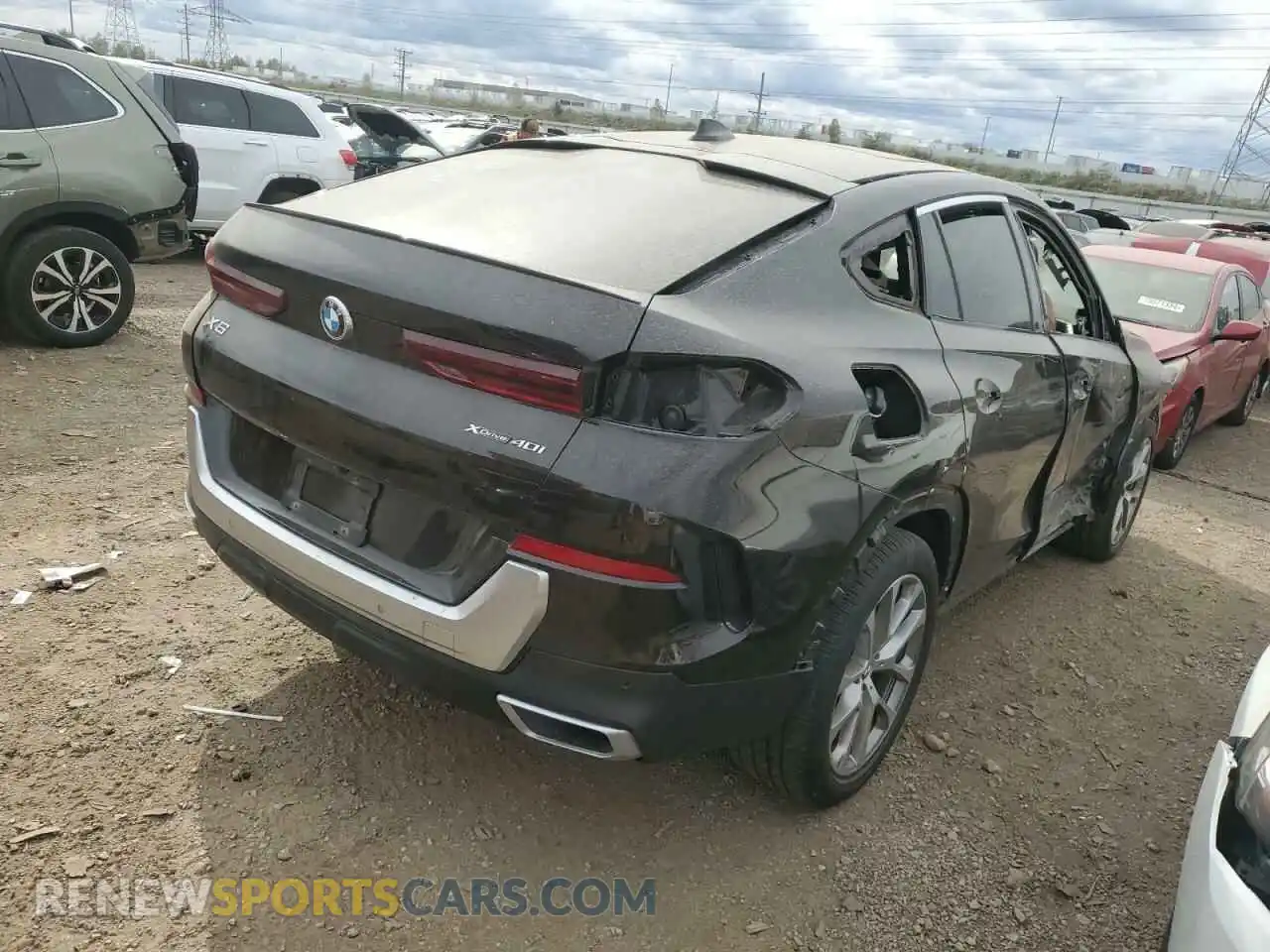 3 Photograph of a damaged car 5UXCY6C01N9K11052 BMW X6 2022