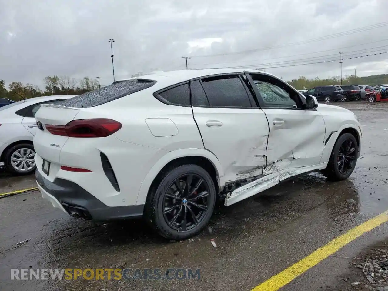 3 Photograph of a damaged car 5UXCY6C01N9L24774 BMW X6 2022