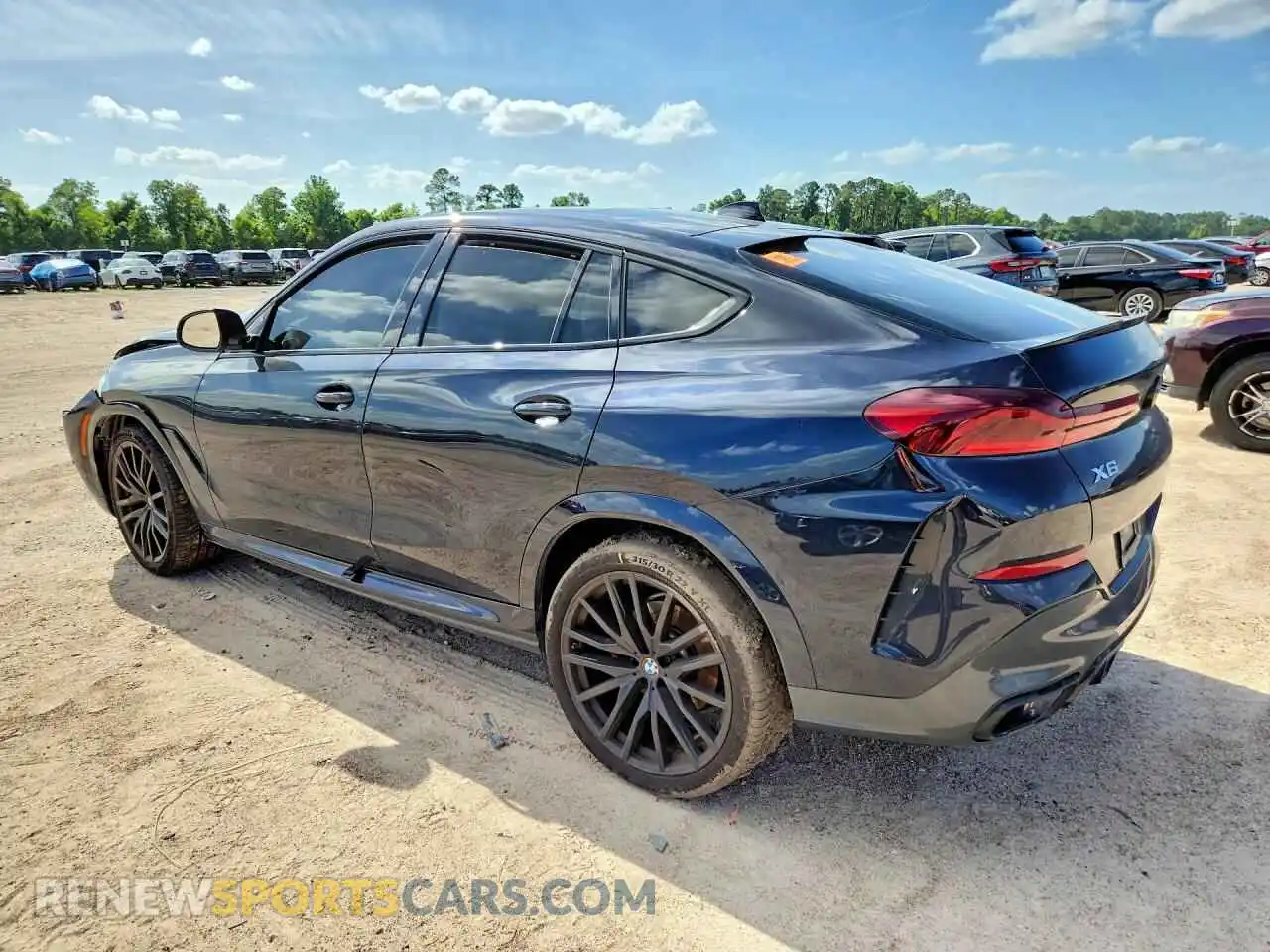 2 Photograph of a damaged car 5UXCY6C01N9L58858 BMW X6 2022