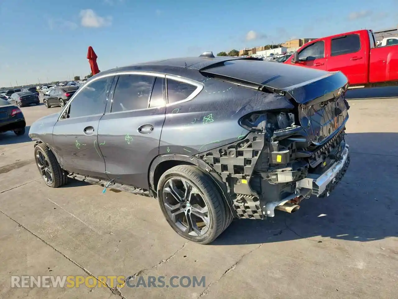 2 Photograph of a damaged car 5UXCY6C01N9N32024 BMW X6 2022