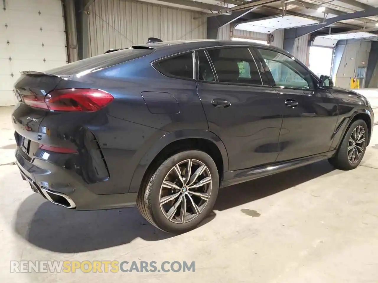 3 Photograph of a damaged car 5UXCY6C03N9L77492 BMW X6 2022