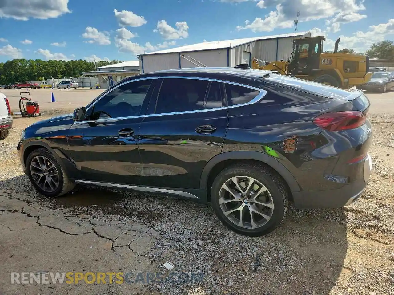 2 Photograph of a damaged car 5UXCY6C04N9L06978 BMW X6 2022