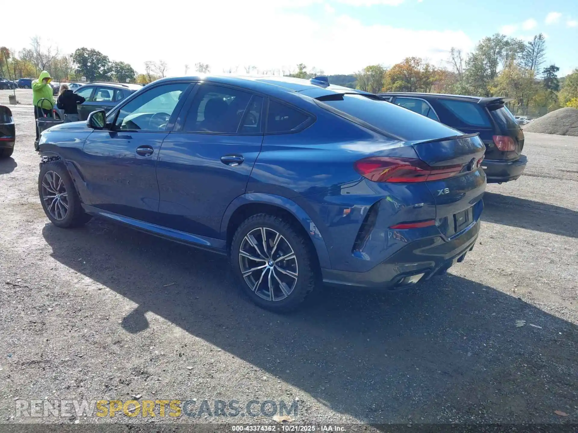 3 Фотография поврежденного автомобиля 5UXCY6C04N9L28351 BMW X6 2022