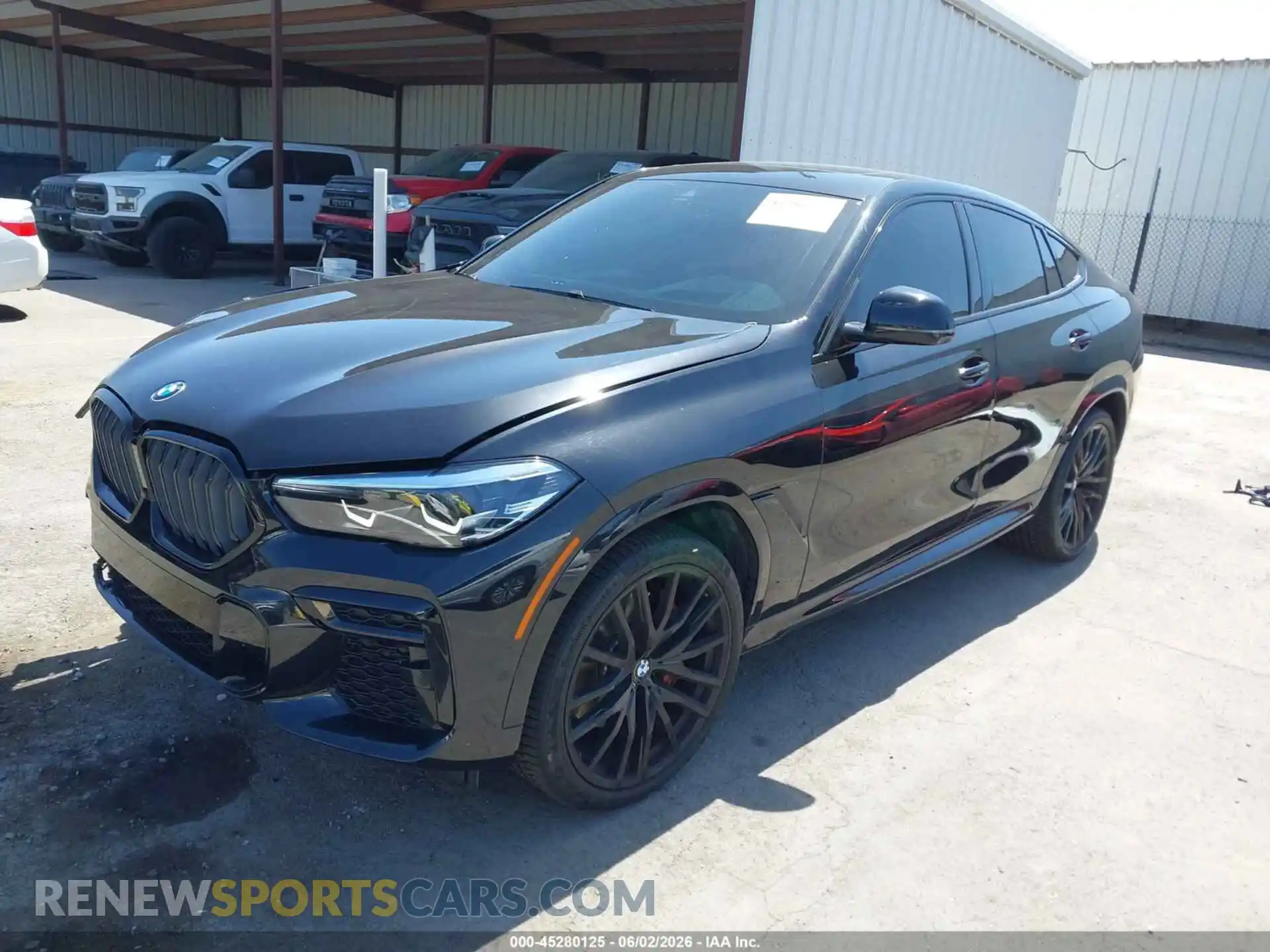 2 Photograph of a damaged car 5UXCY6C04N9L60362 BMW X6 2022