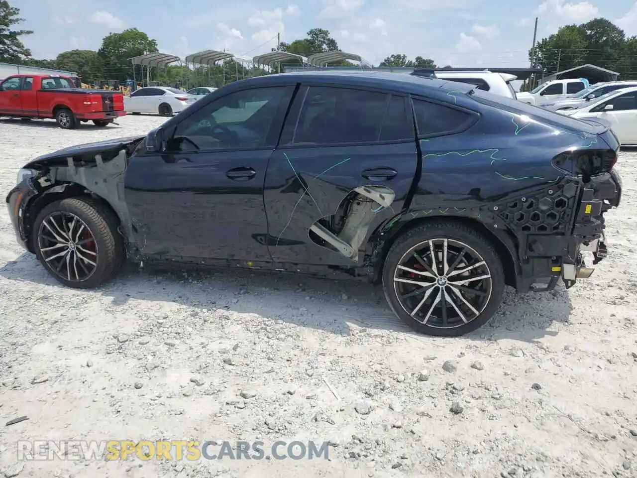 2 Photograph of a damaged car 5UXCY6C06N9L29680 BMW X6 2022