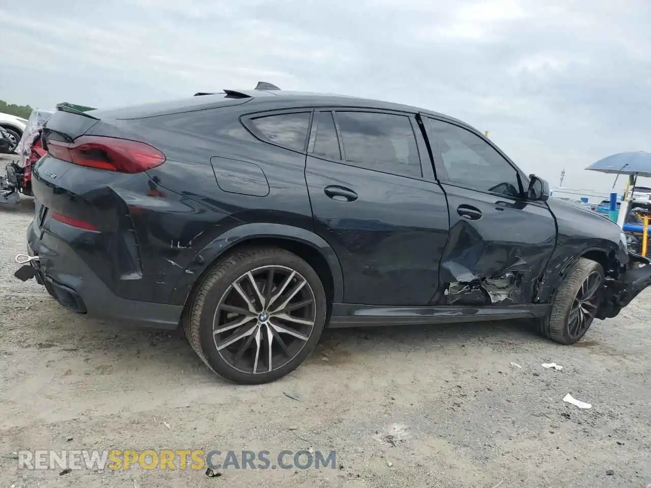 3 Фотография поврежденного автомобиля 5UXCY6C06N9N31337 BMW X6 2022