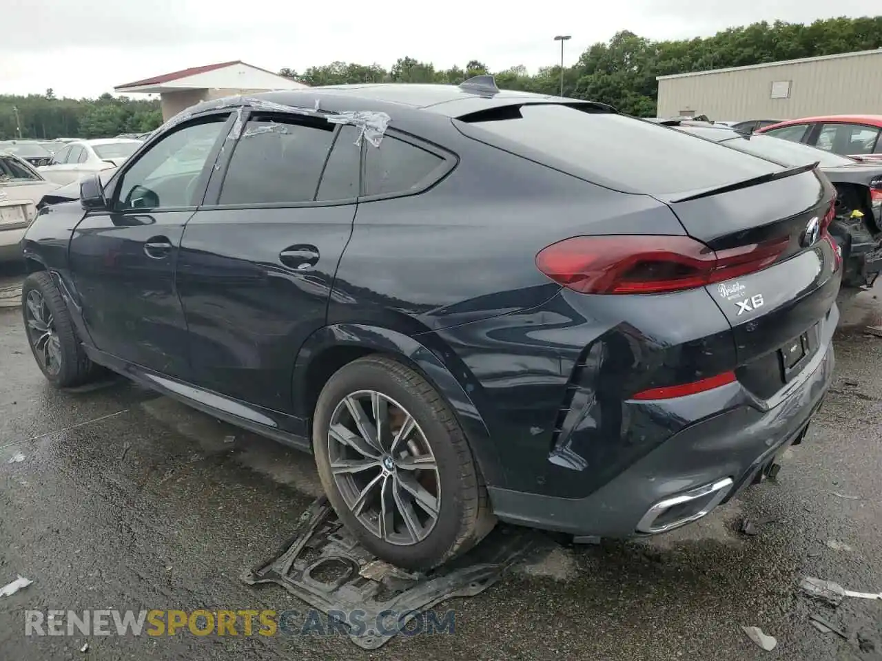2 Photograph of a damaged car 5UXCY6C08N9K28088 BMW X6 2022